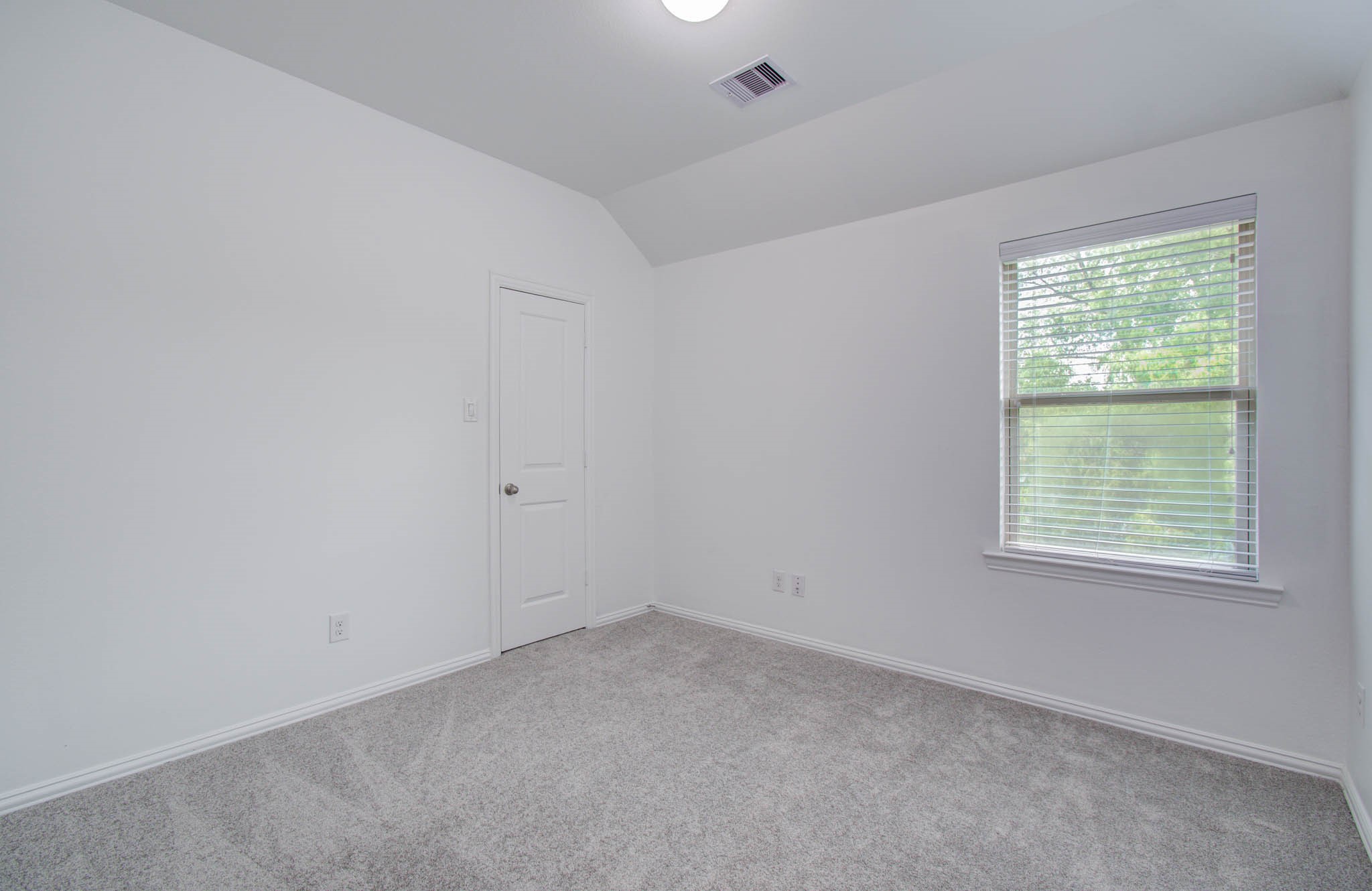3730 Bach Street Property Photo 36