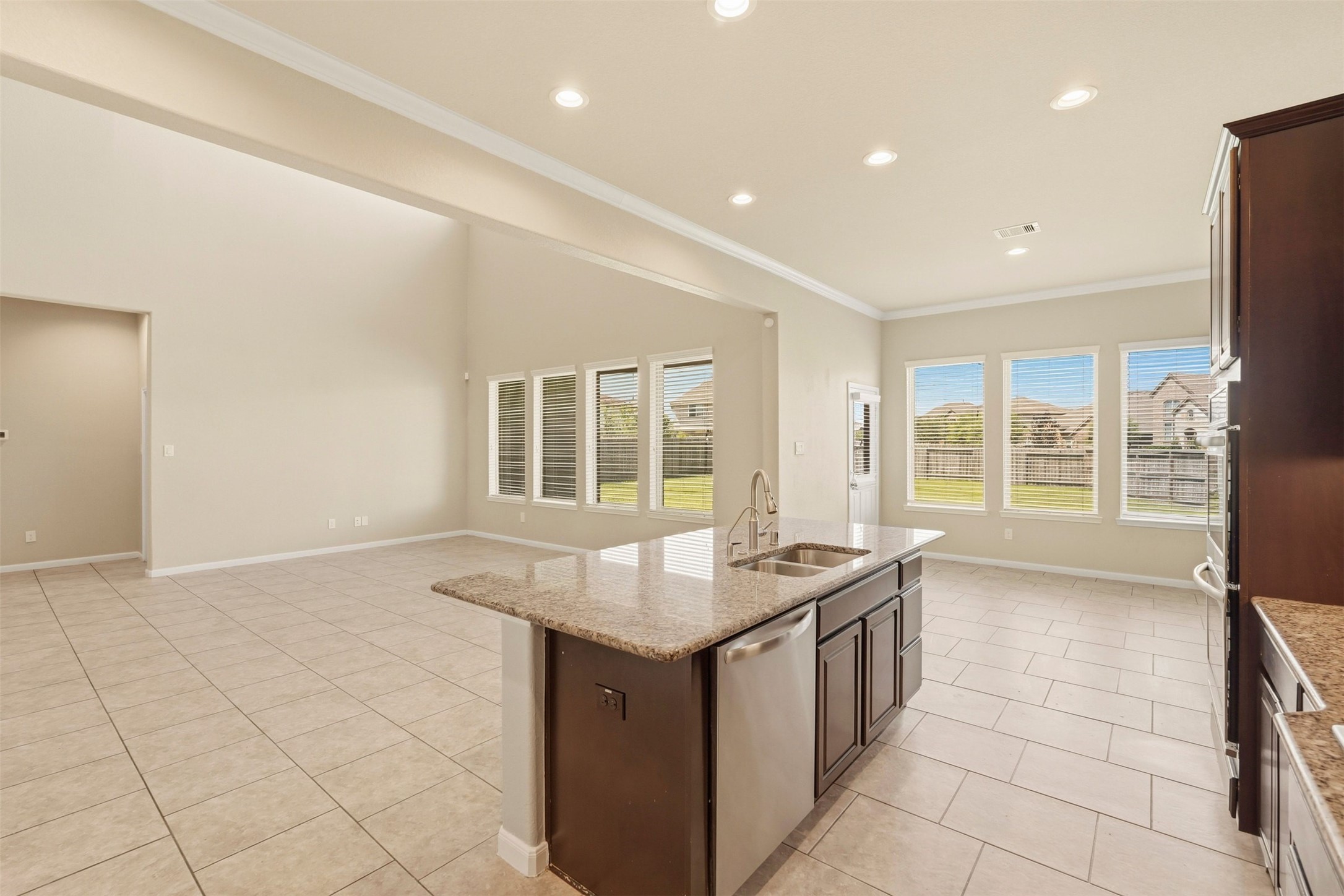 28902 Grand Teton Court Property Photo 27