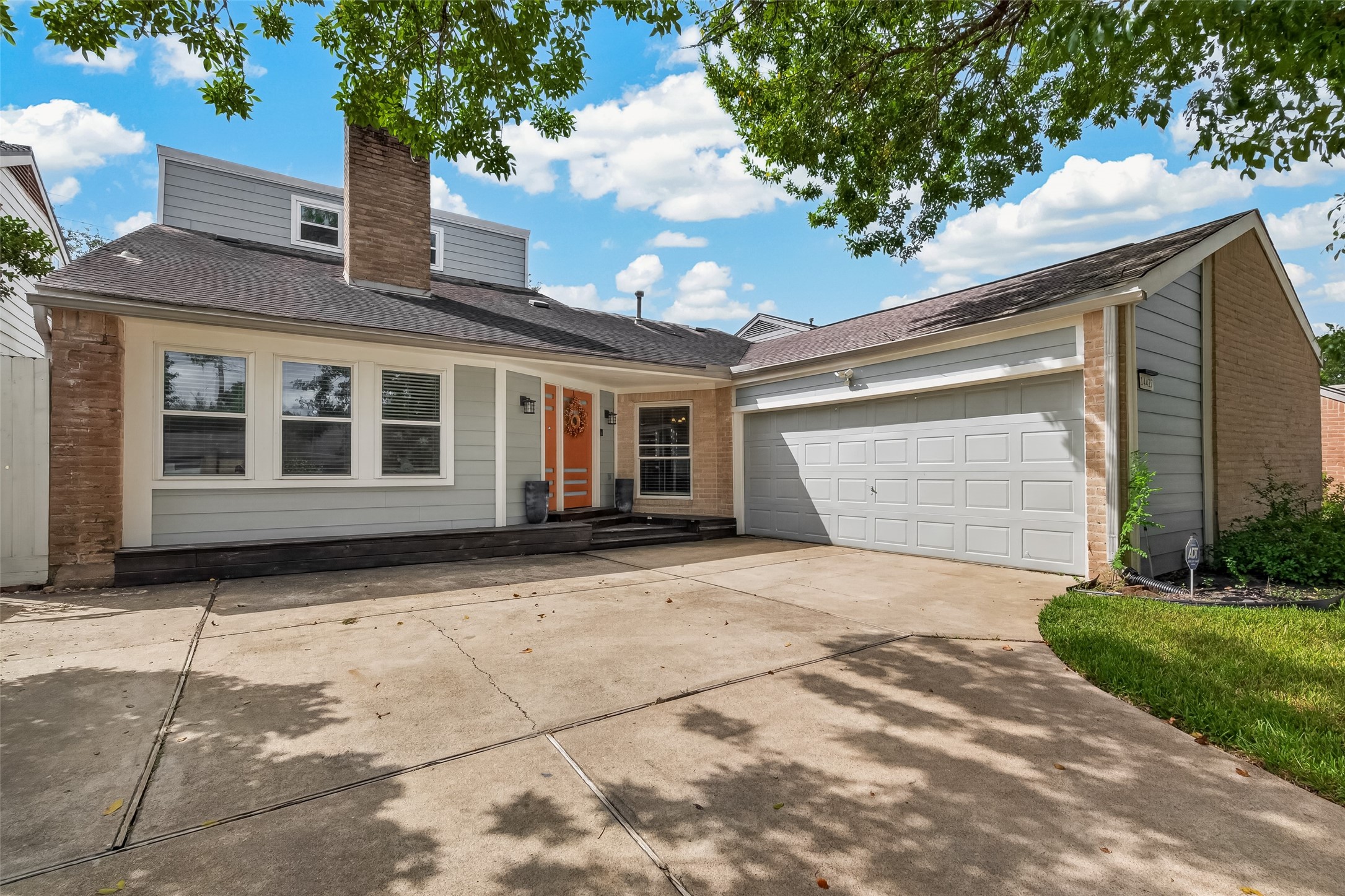 14427 Briarhills Parkway Property Photo 1