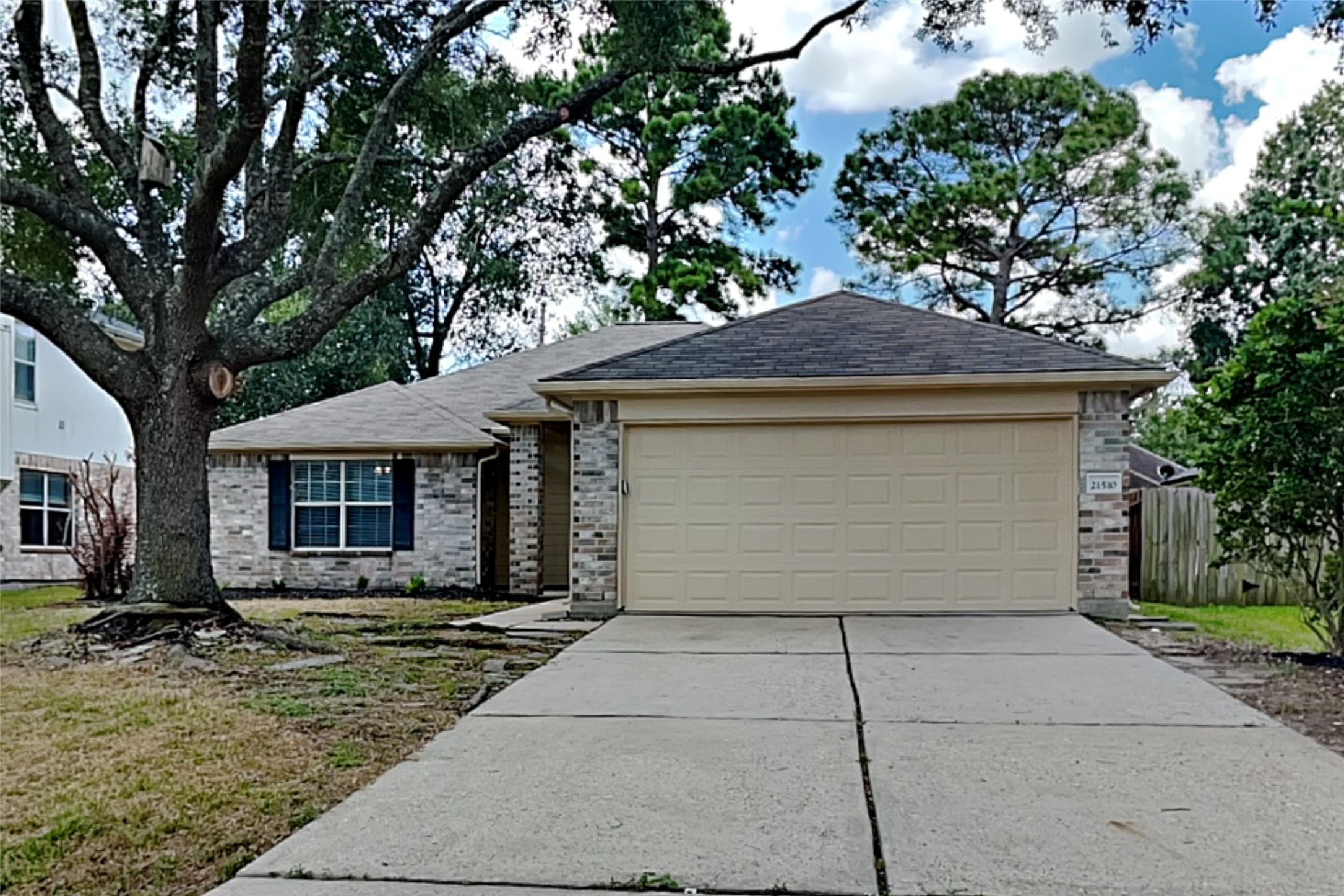 21510 Forest Colony Drive Property Photo 1