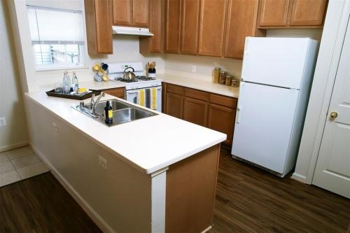8410 Tigris Drive Property Photo 6