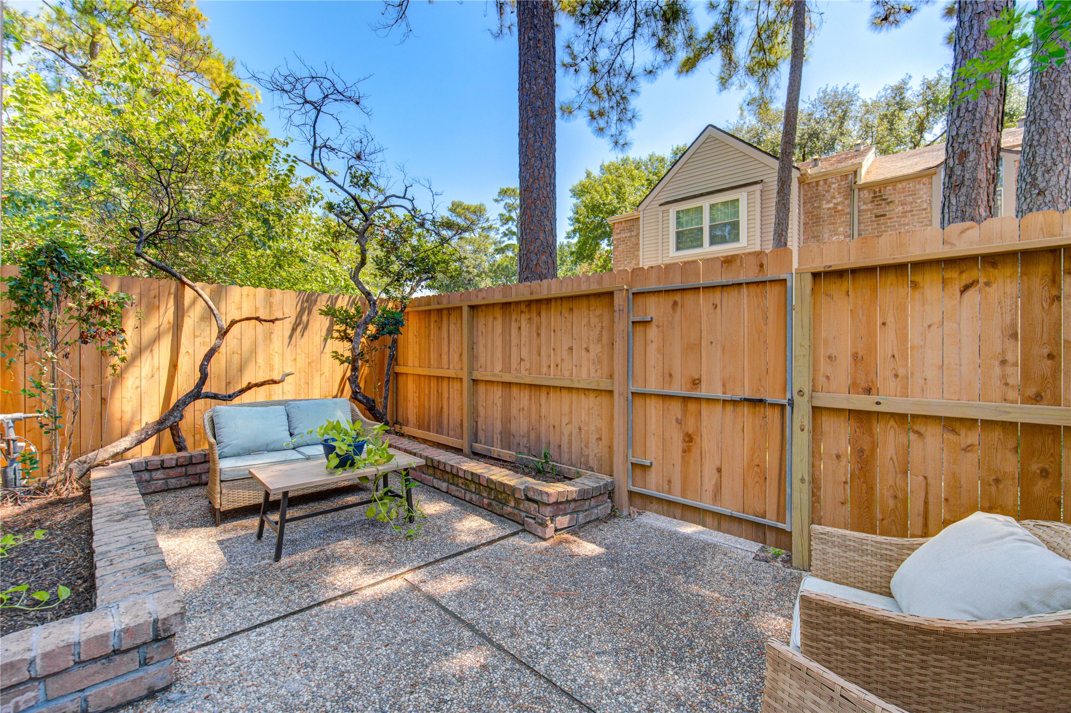 939 Wax Myrtle Lane Property Photo 12