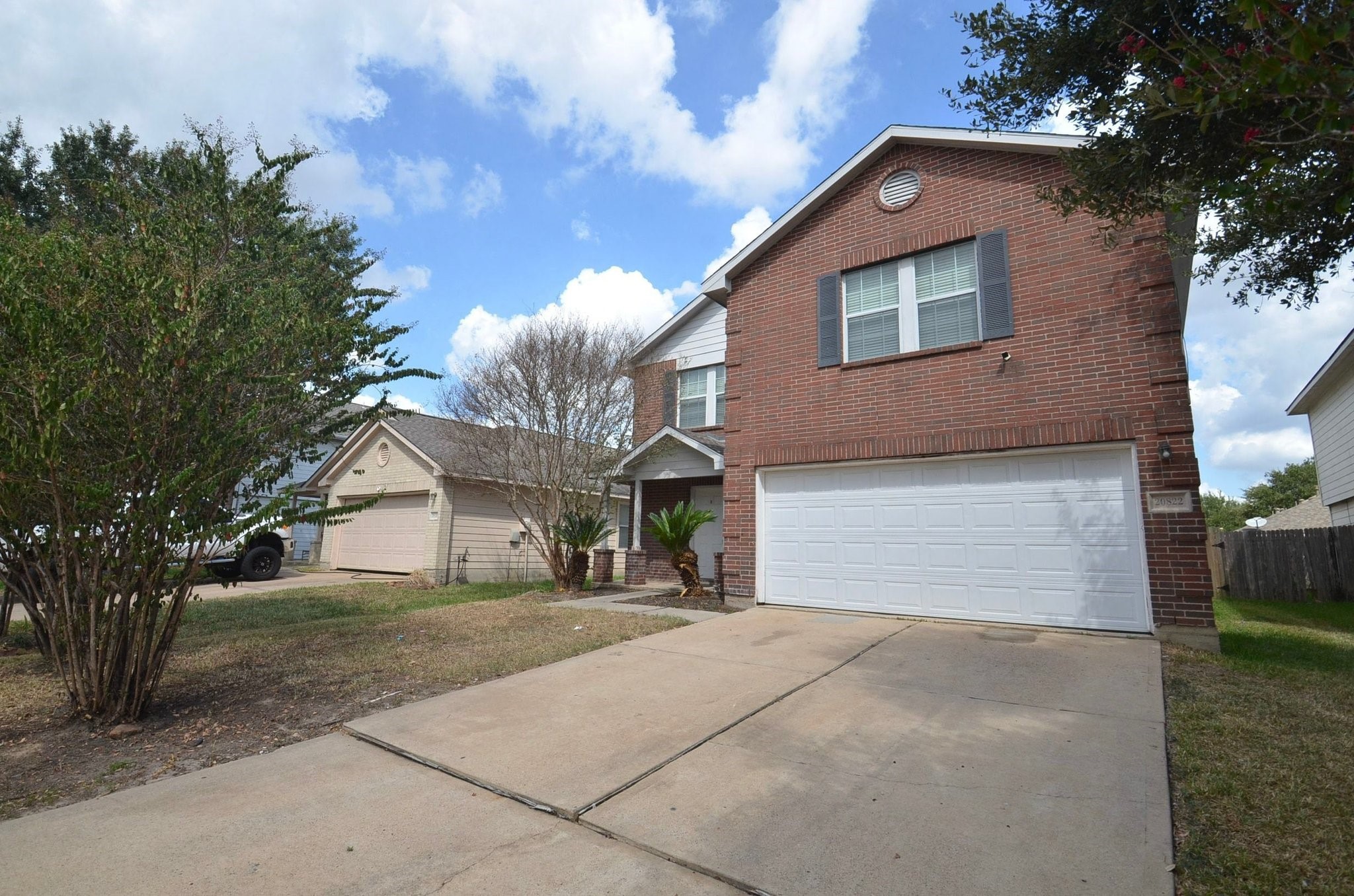 20822 Baronsledge Lane Property Photo 3