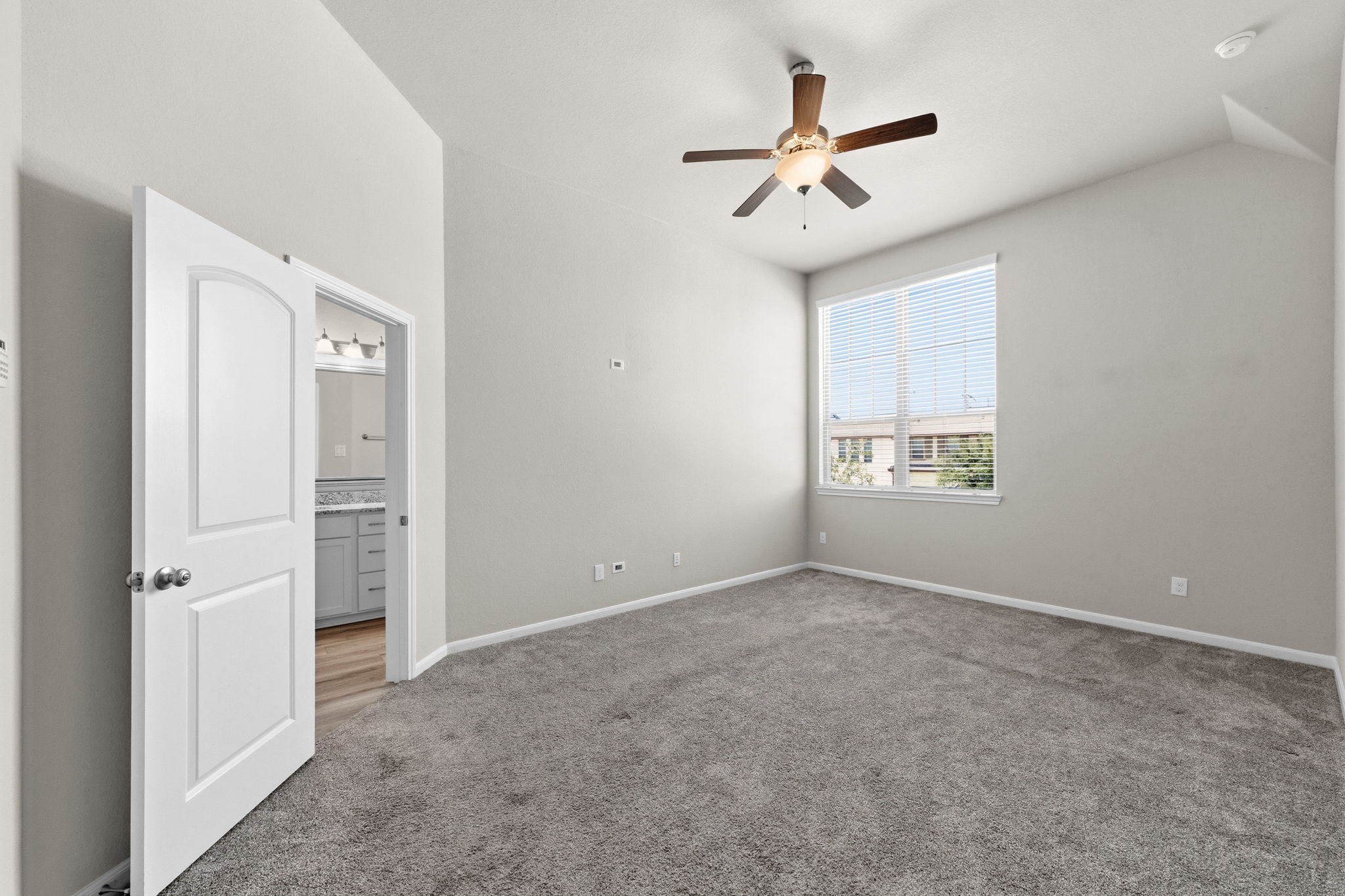 16226 Rattlesnake Run Trail Property Photo 13