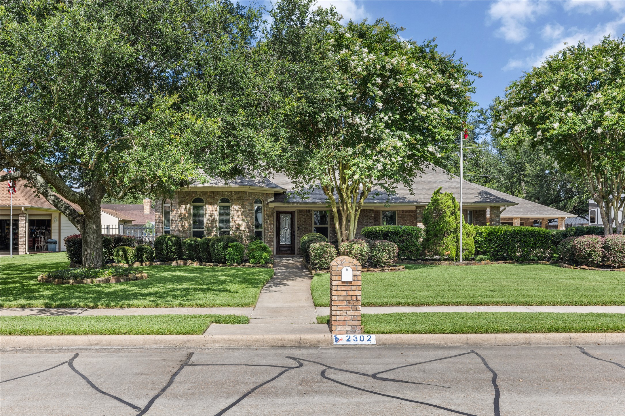 2302 Kilkenny Lane Property Photo 1