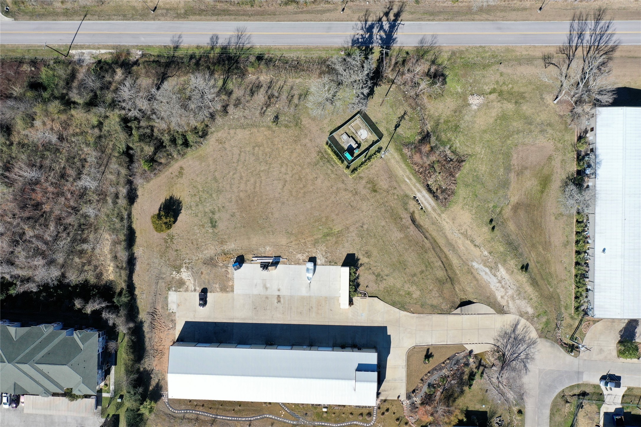 00 Commerce Row Property Photo 19