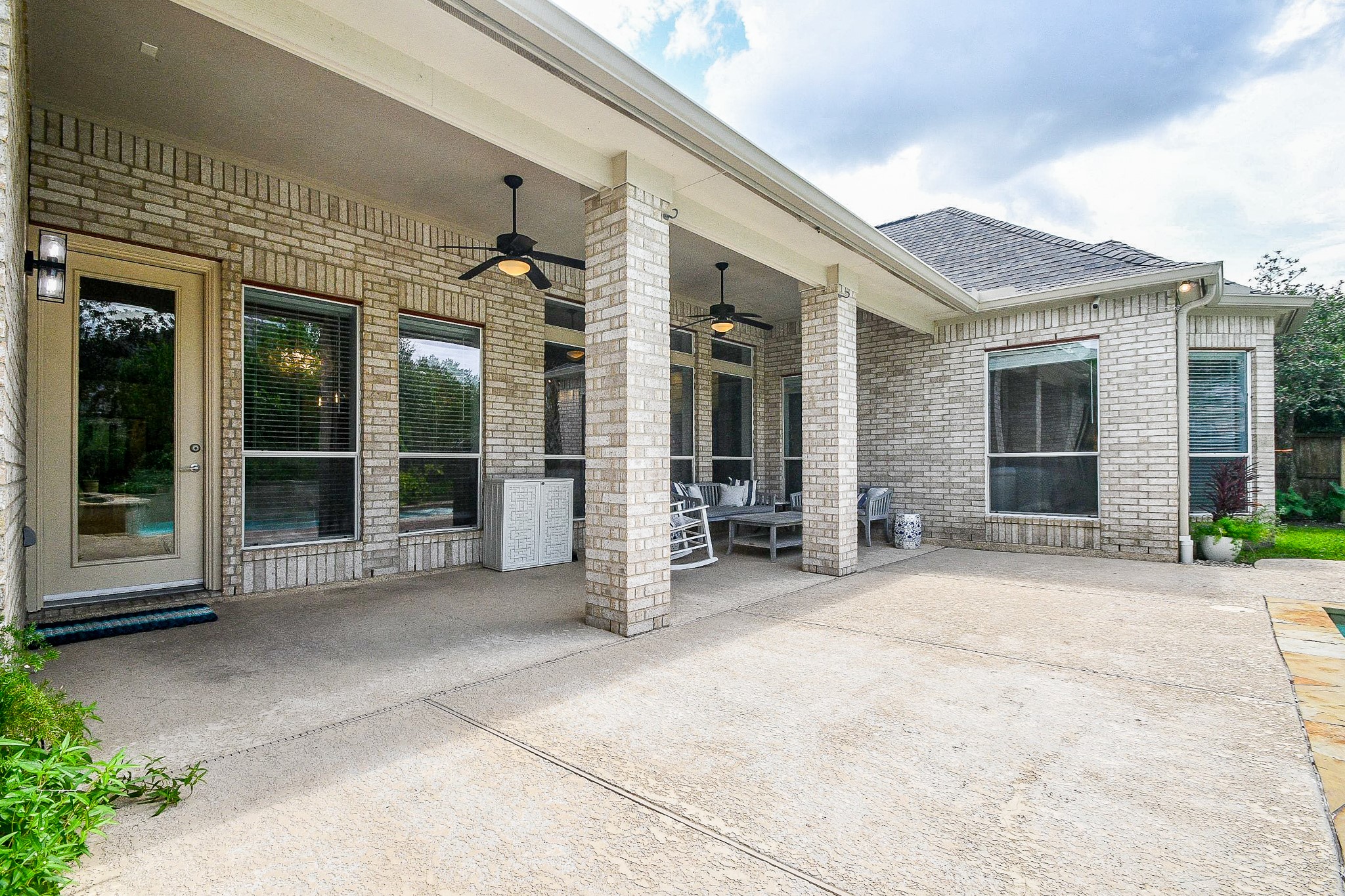 2303 Legend Woods Court Property Photo 44