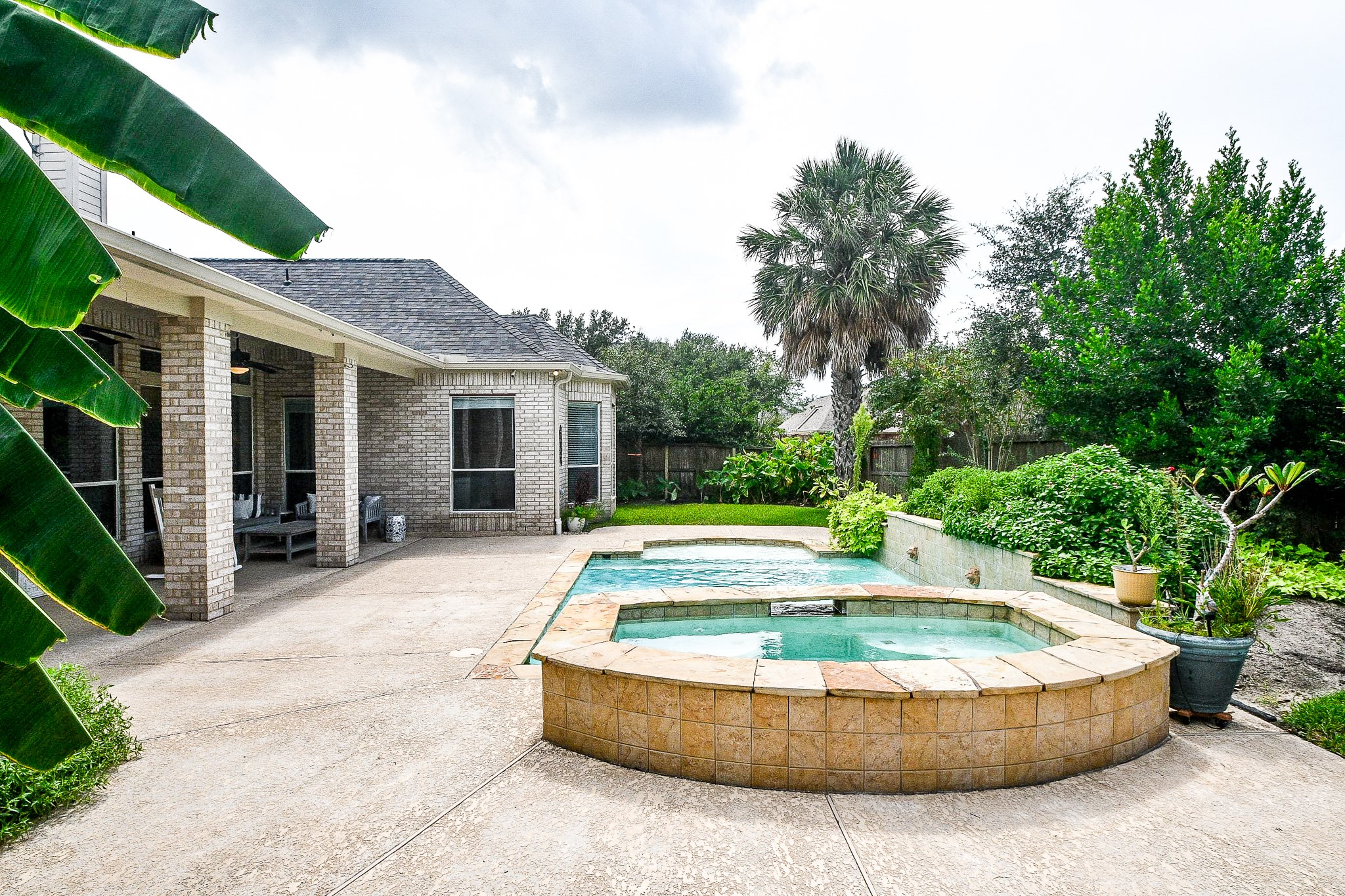 2303 Legend Woods Court Property Photo 47