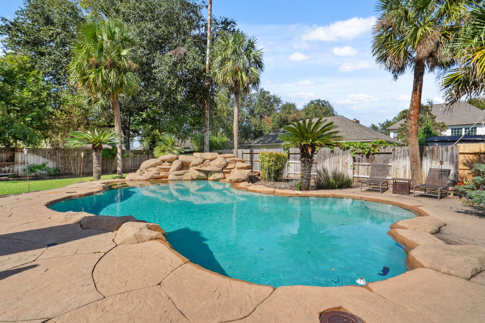 6723 Flowermound Drive Property Photo 3