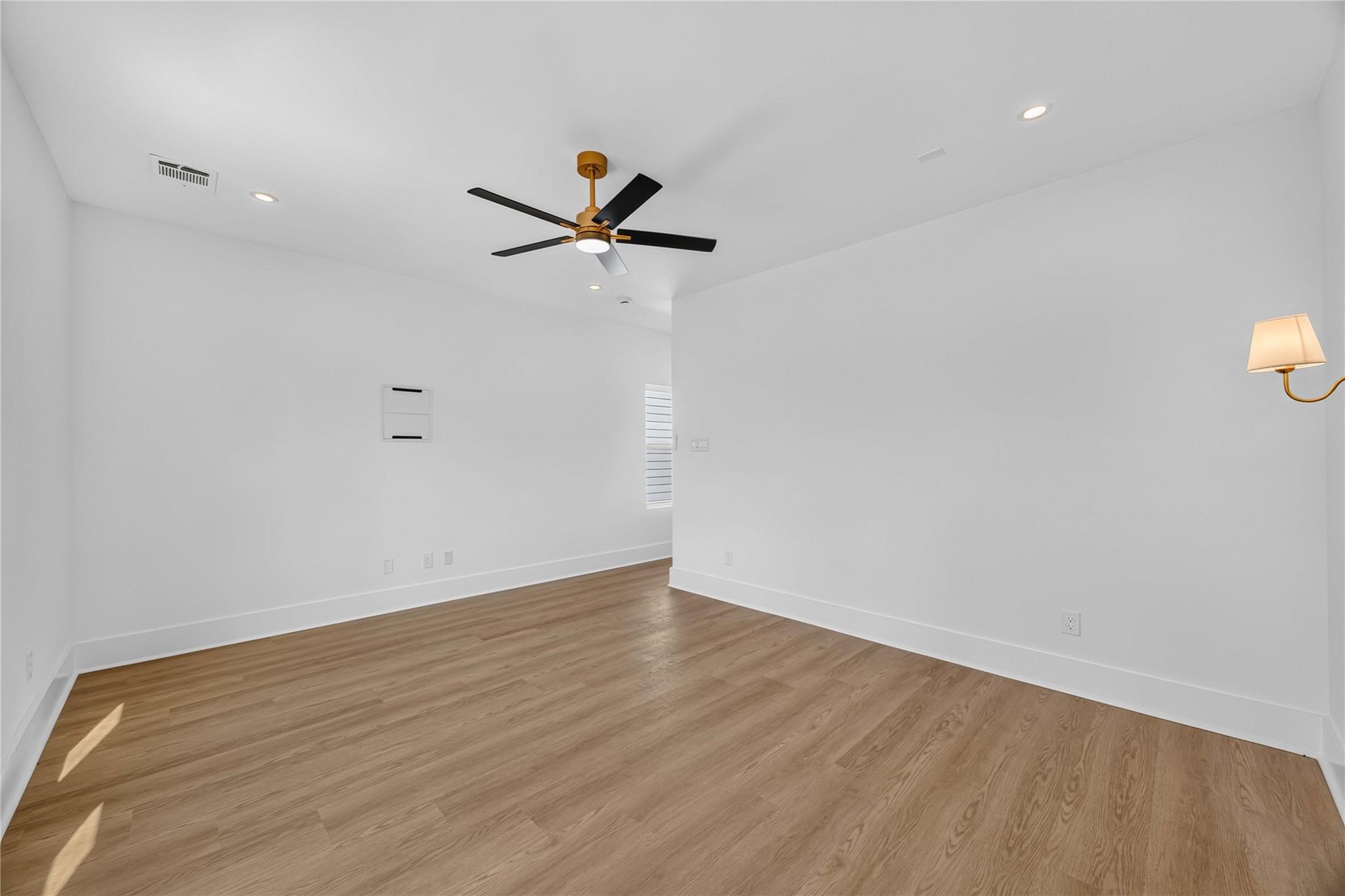 7817 Sandy Street B Property Photo 20