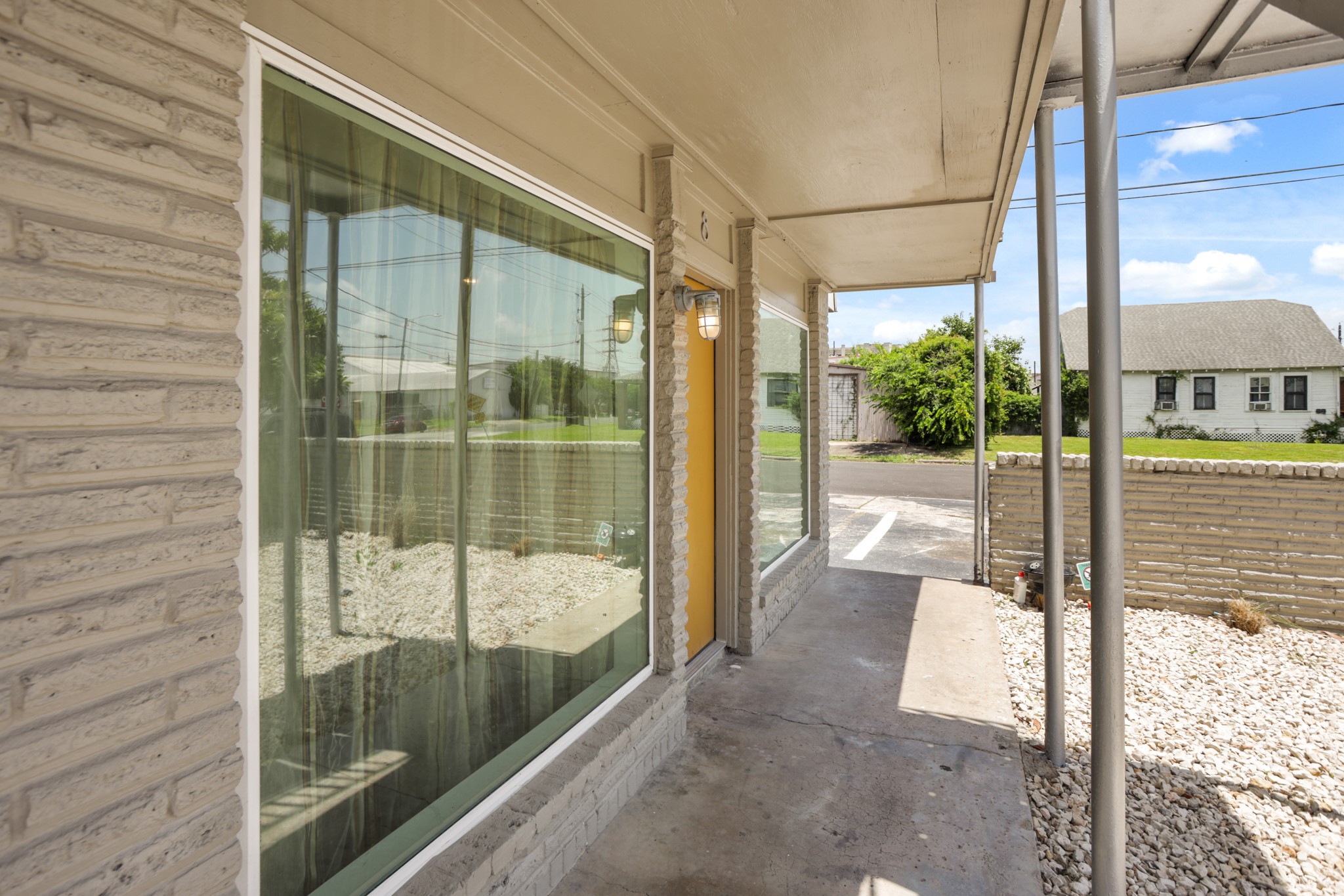 1408 Hughes Street 11 Property Photo 4