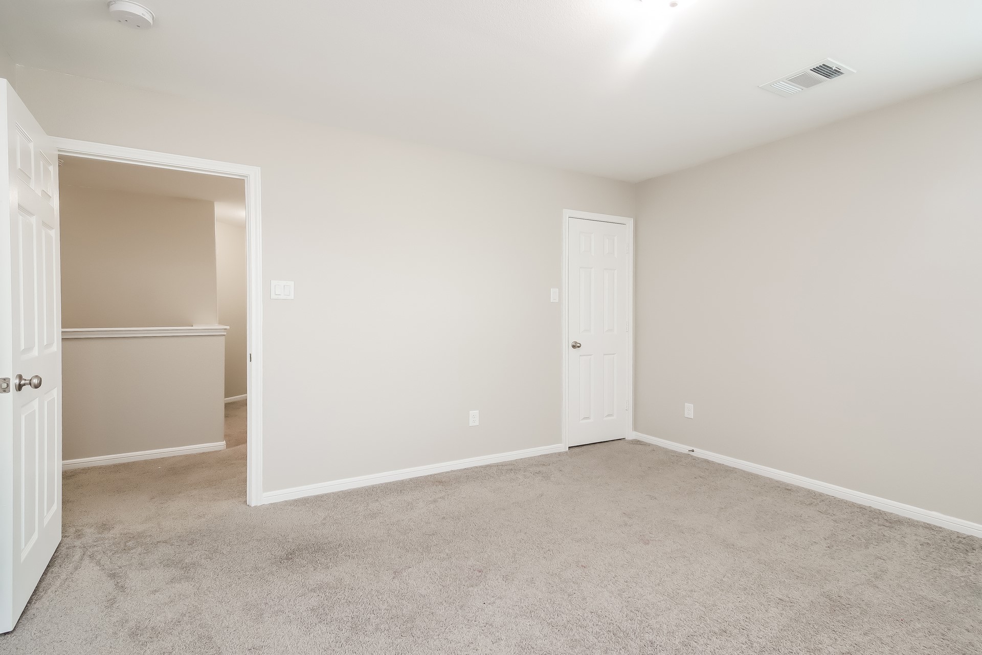 9207 Penfield Drive Property Photo 9
