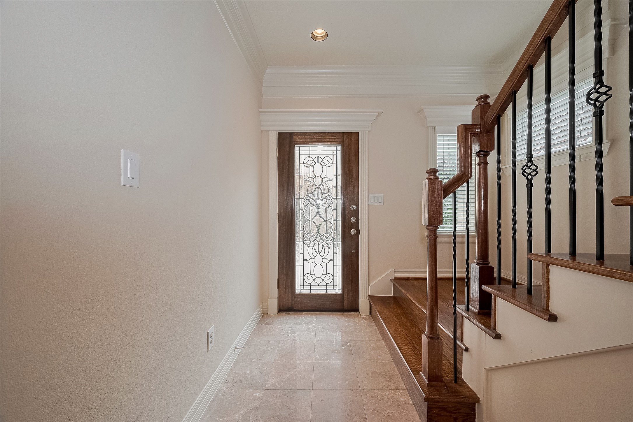 1419 Thompson Street Property Photo 5