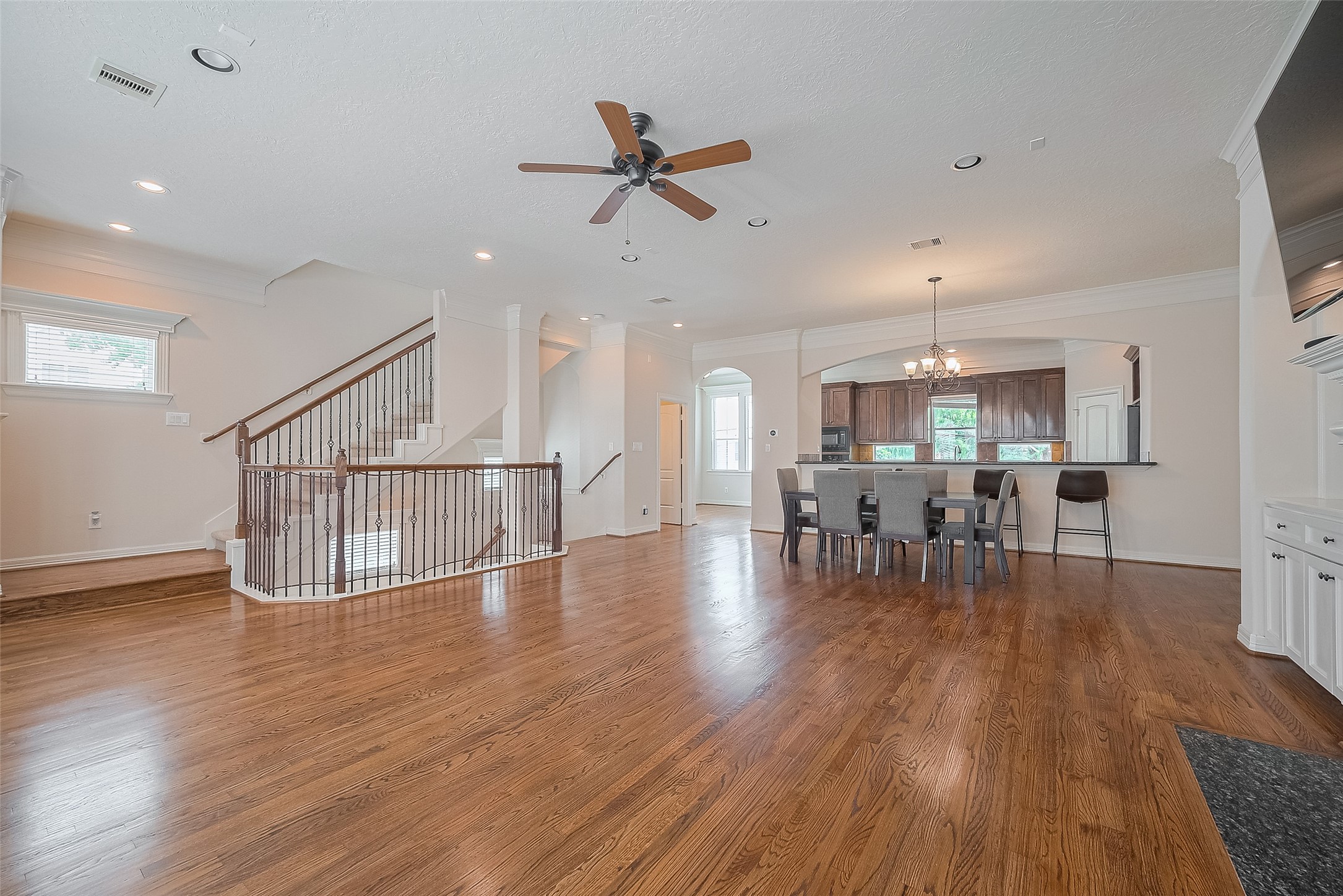 1419 Thompson Street Property Photo 9