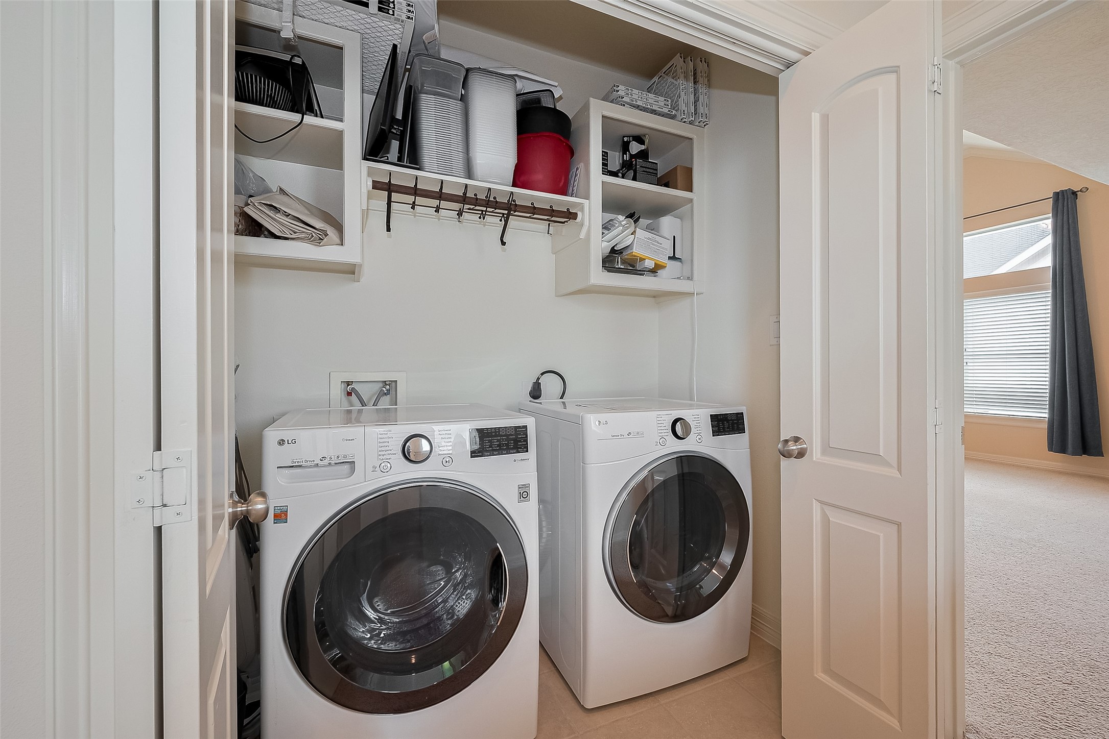 1419 Thompson Street Property Photo 20