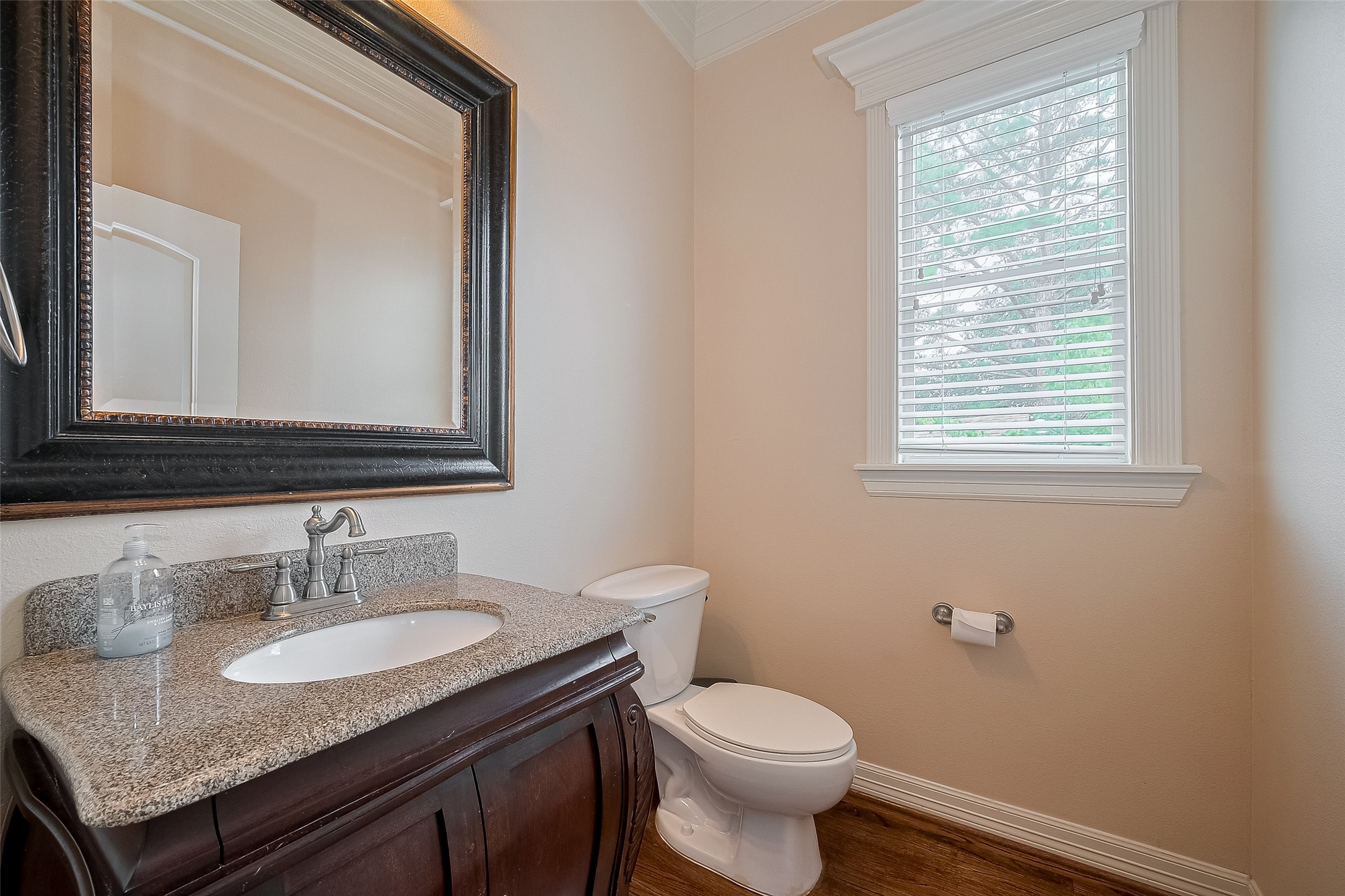 1419 Thompson Street Property Photo 21