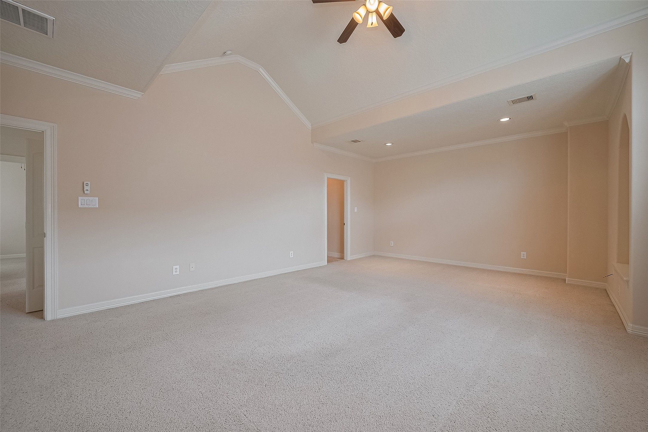 1419 Thompson Street Property Photo 37