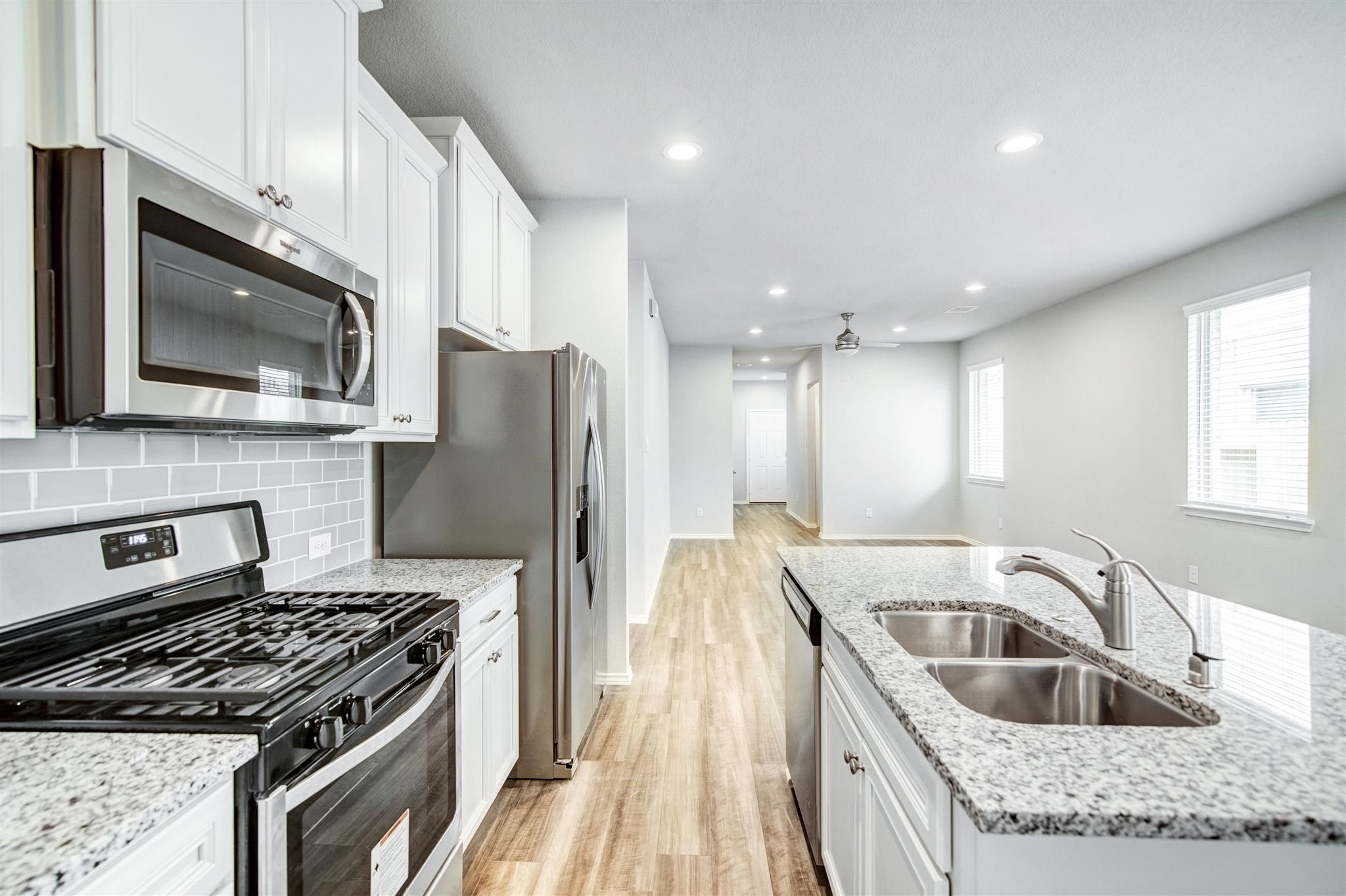 9304 Colonial Bent Court Property Photo 9
