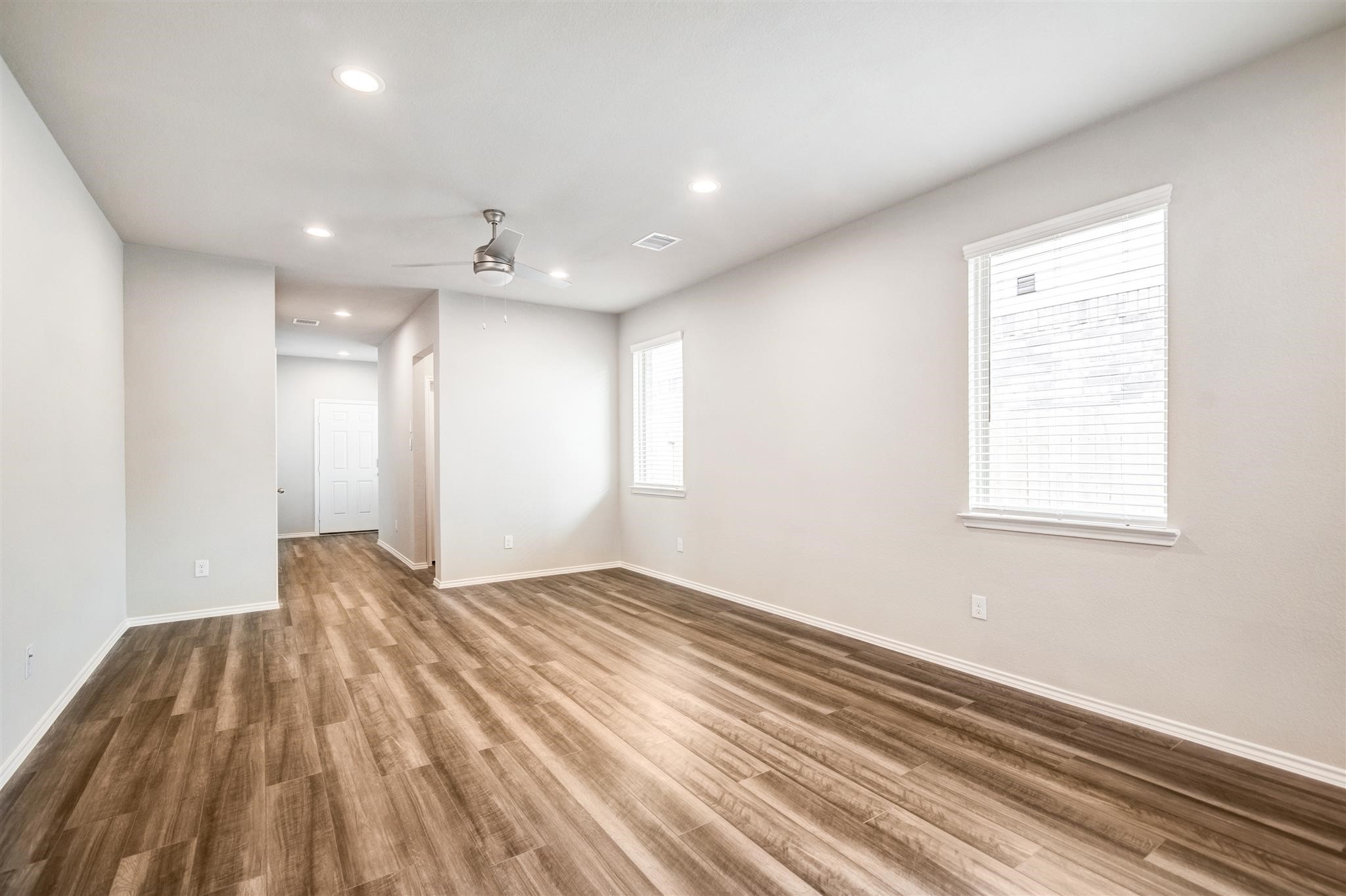 9304 Colonial Bent Court Property Photo 10