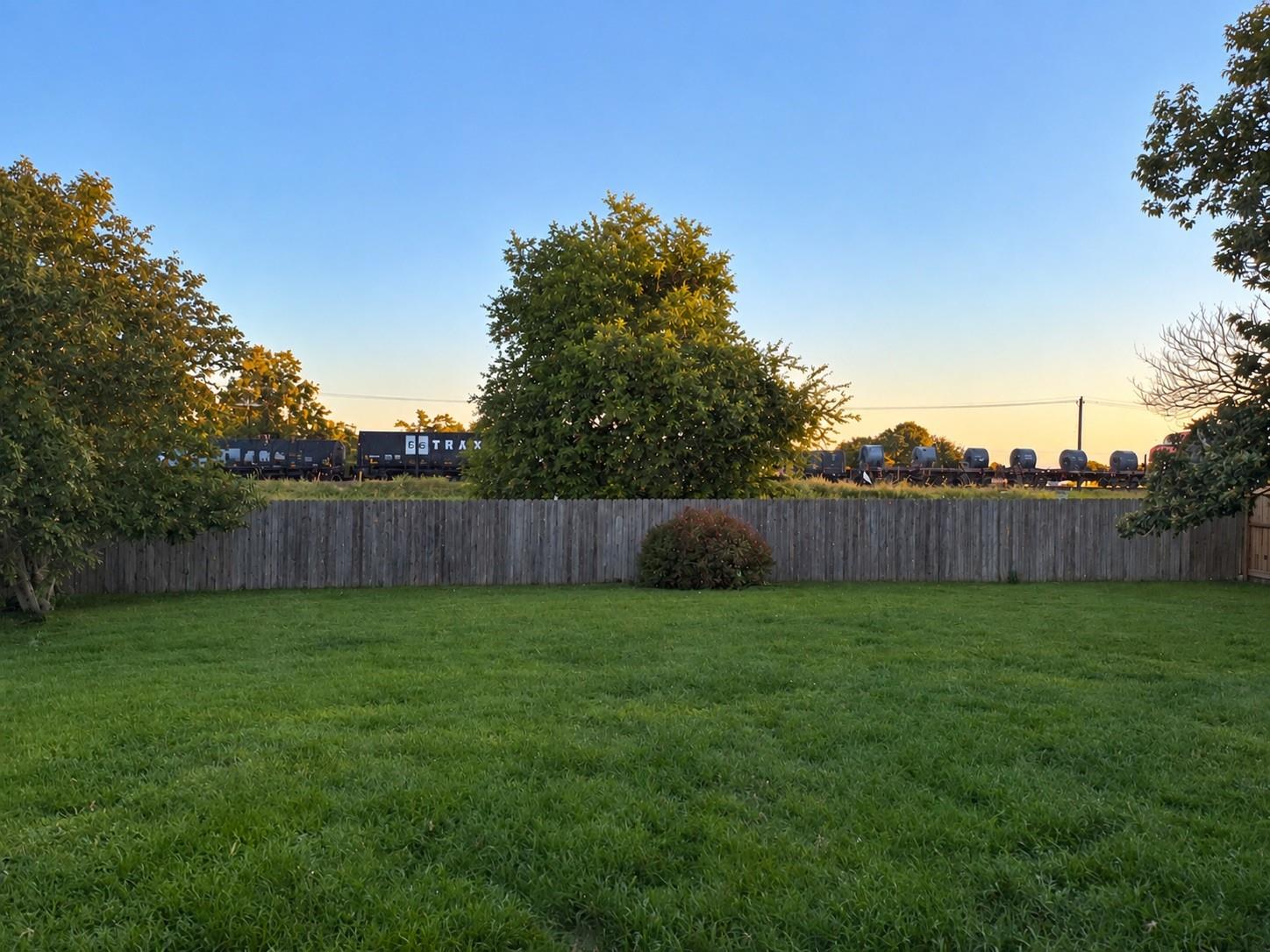 1105 E Adoue Street Property Photo 15