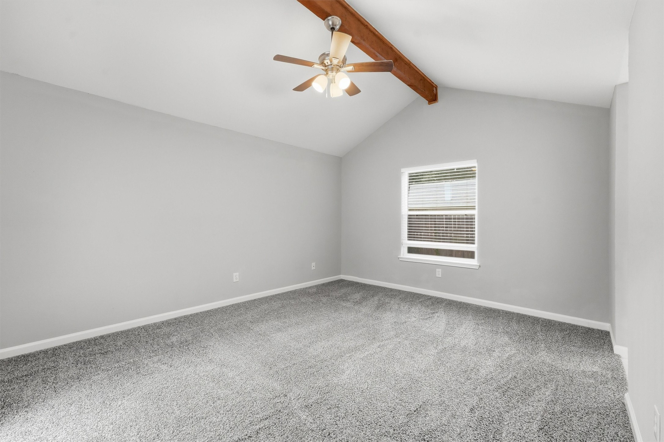 71 S Woodstock Circle Drive Property Photo 13