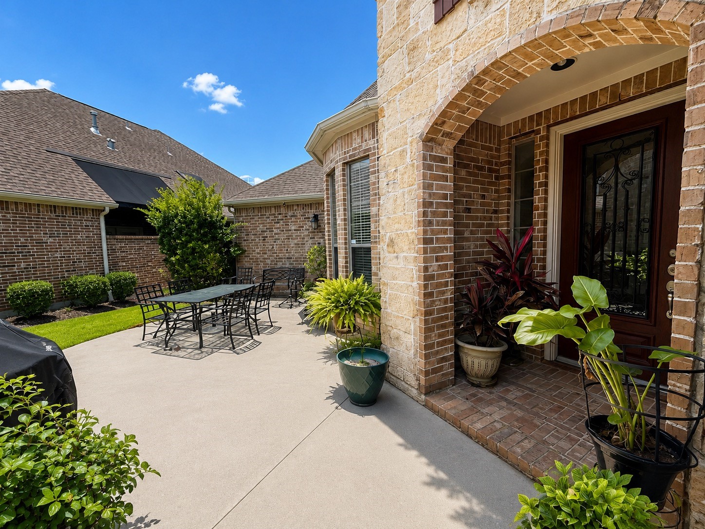 14834 Ashford Springs Lane Property Photo 2