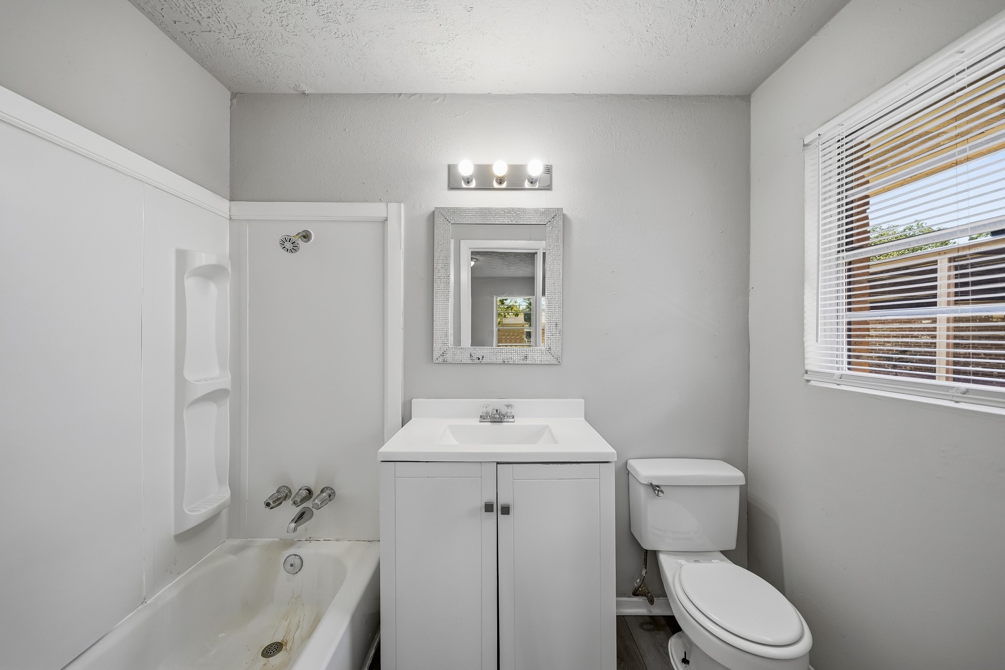 2010 Robinhood Street Property Photo 10