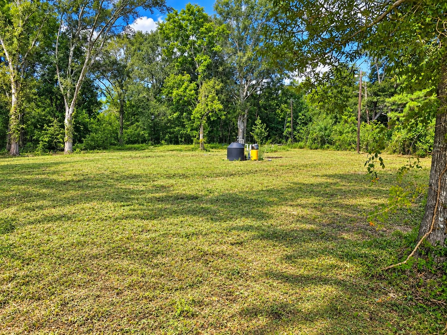 417 County Road 6881 N Property Photo 2
