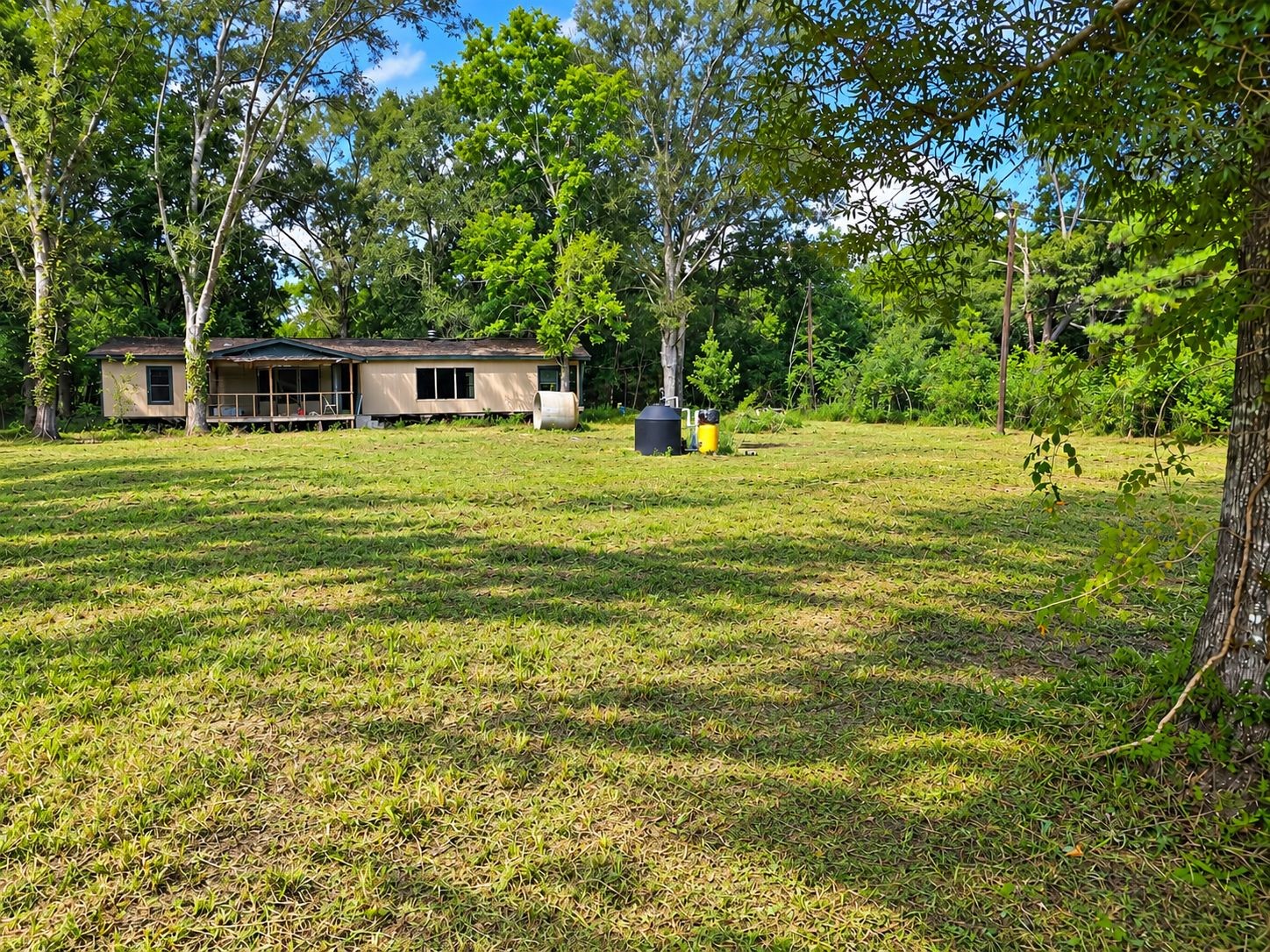 417 County Road 6881 N Property Photo 4