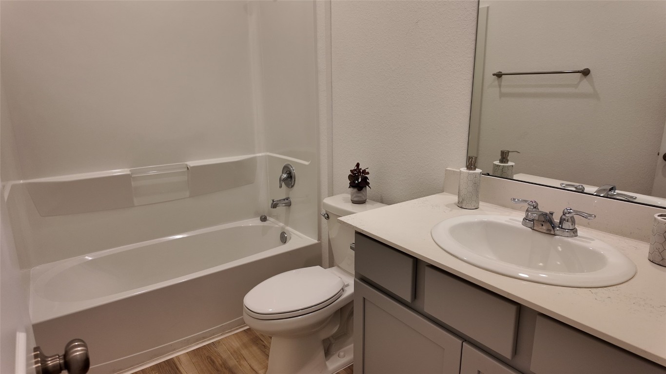 7518 Angels Landing Ln Property Photo 16