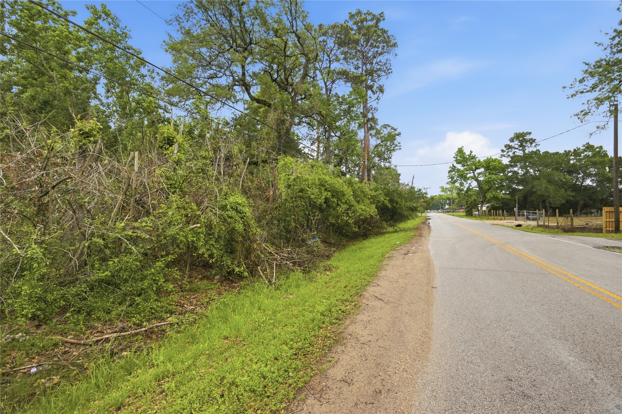 6711 Maple Drive Property Photo 4