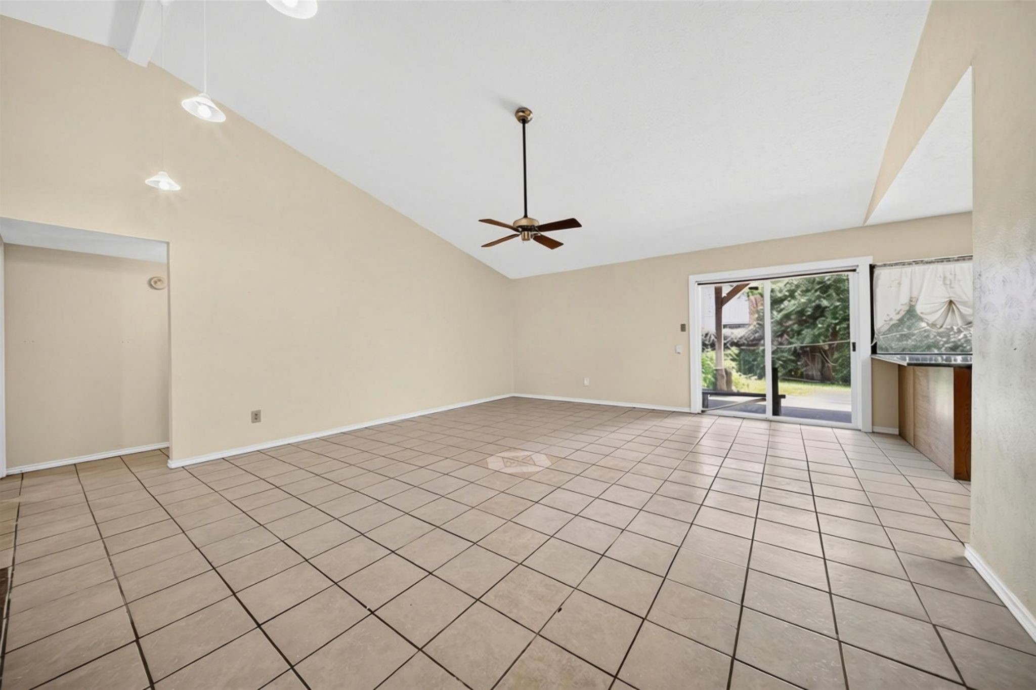 22702 Melham Lane Property Photo 13