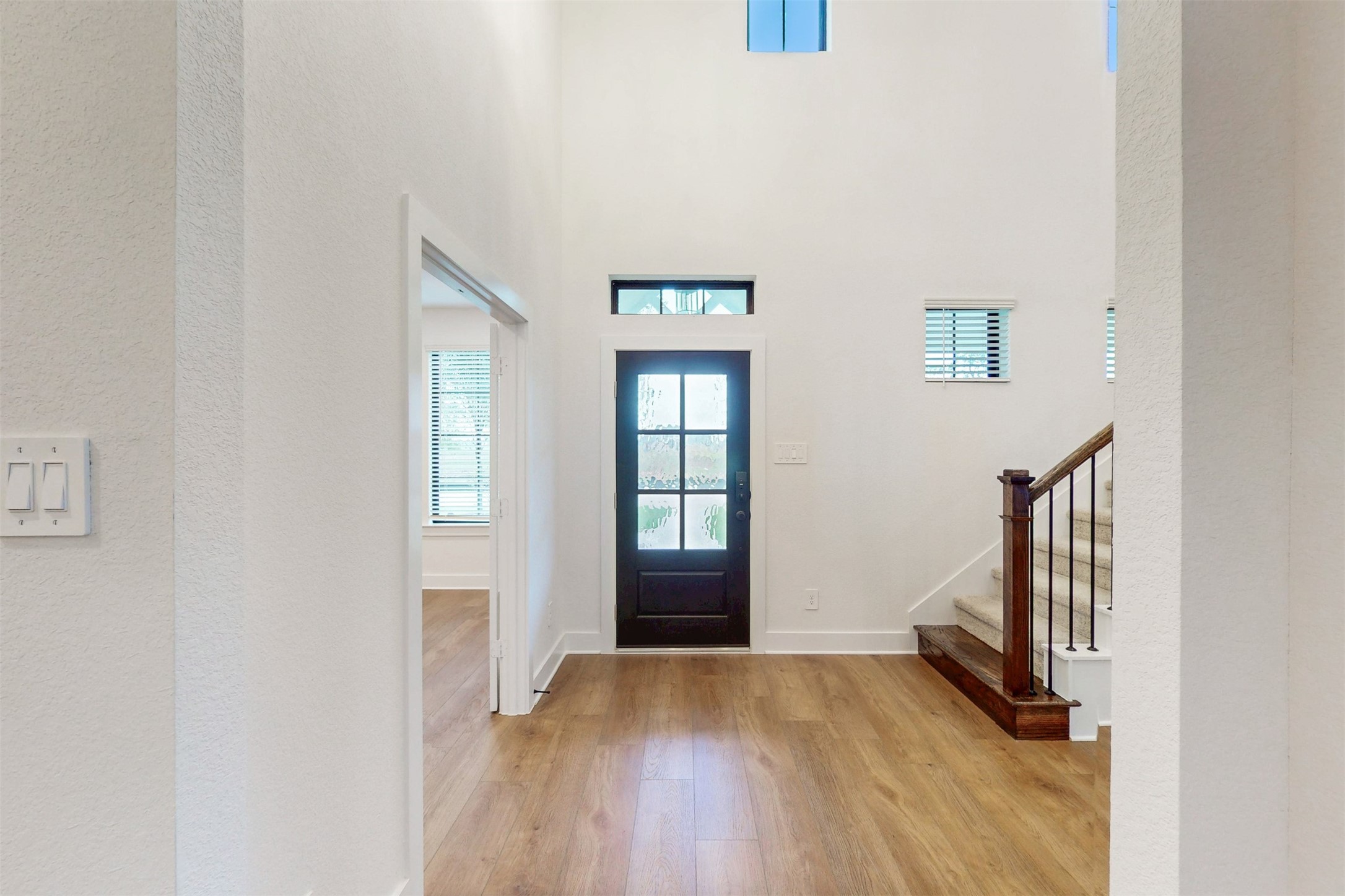 21010 Red Arbutus Court Property Photo 11