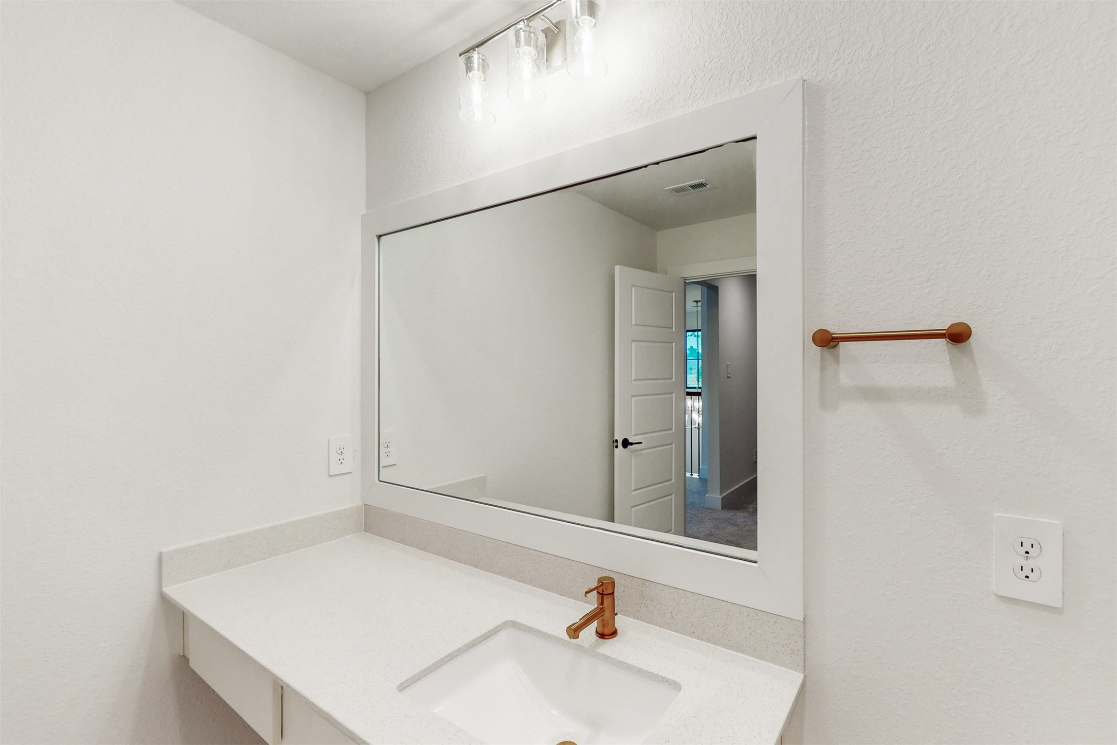 21010 Red Arbutus Court Property Photo 33