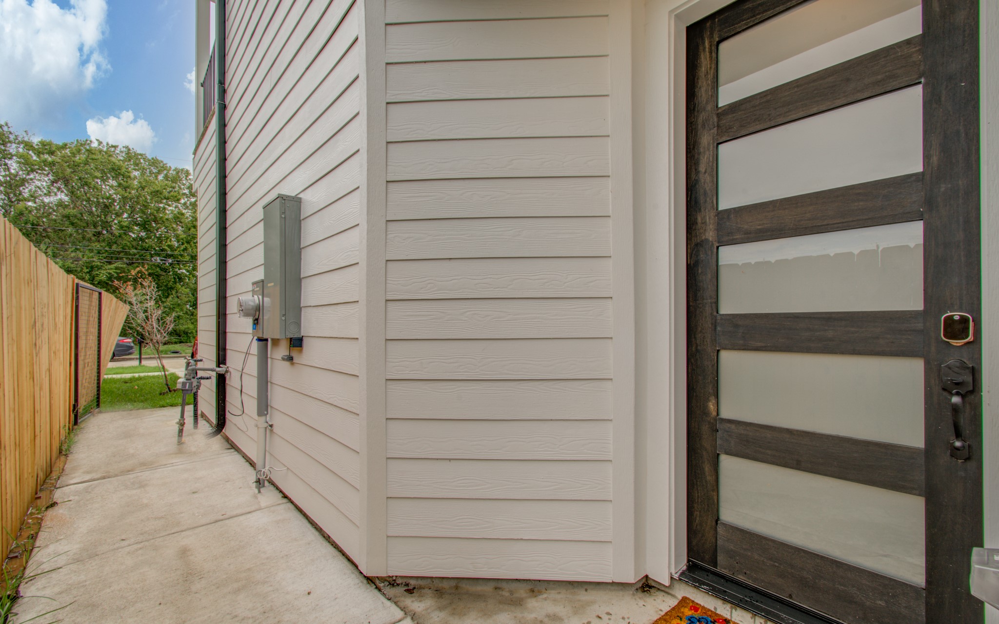 1616 Benson Street Property Photo 6