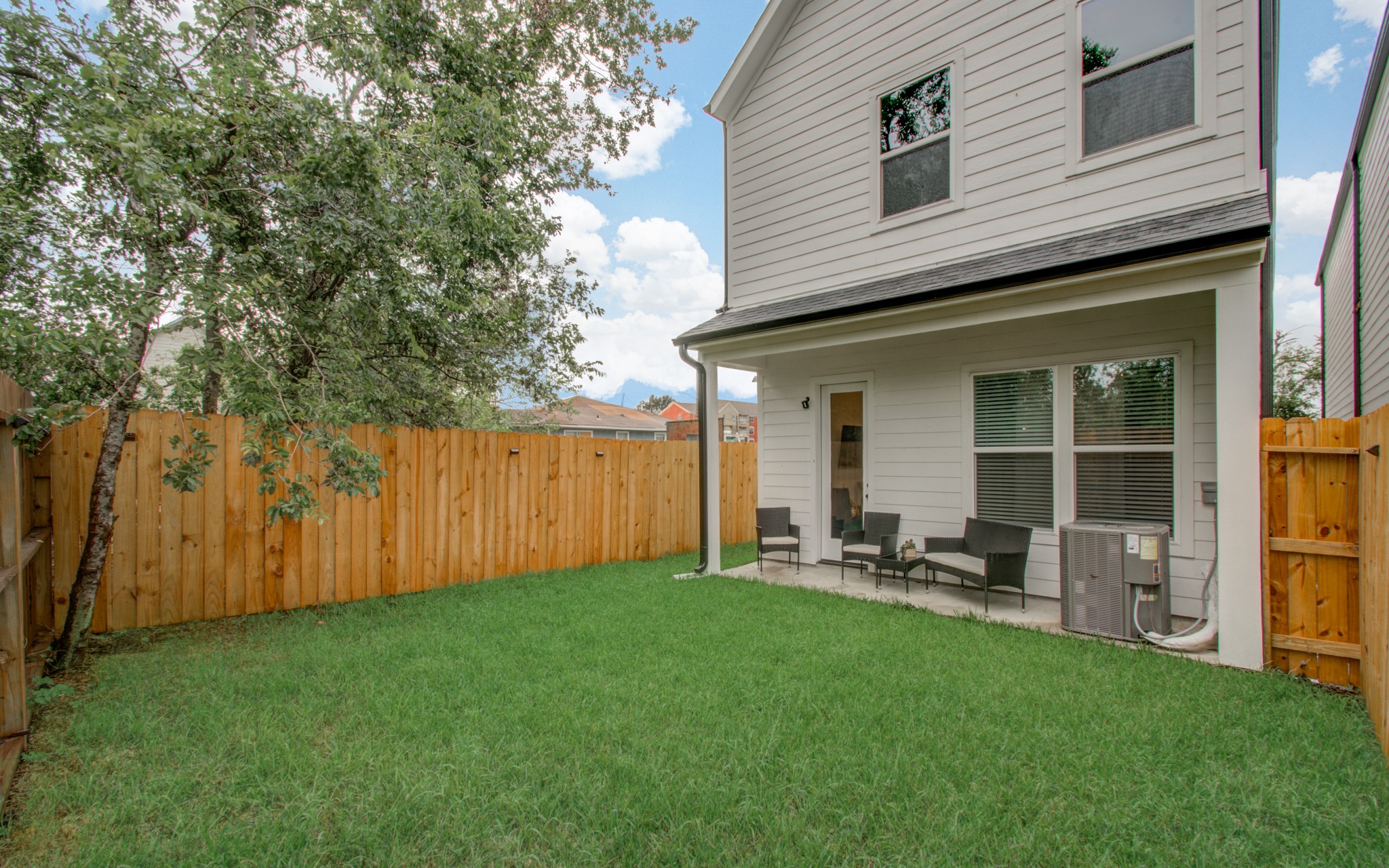 1616 Benson Street Property Photo 33