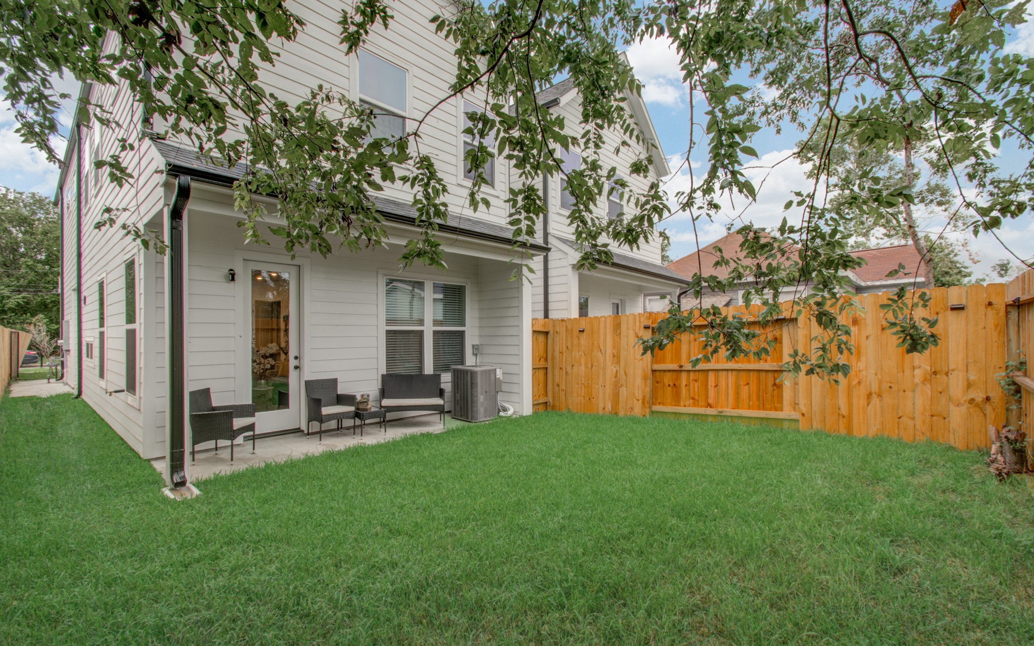 1616 Benson Street Property Photo 34