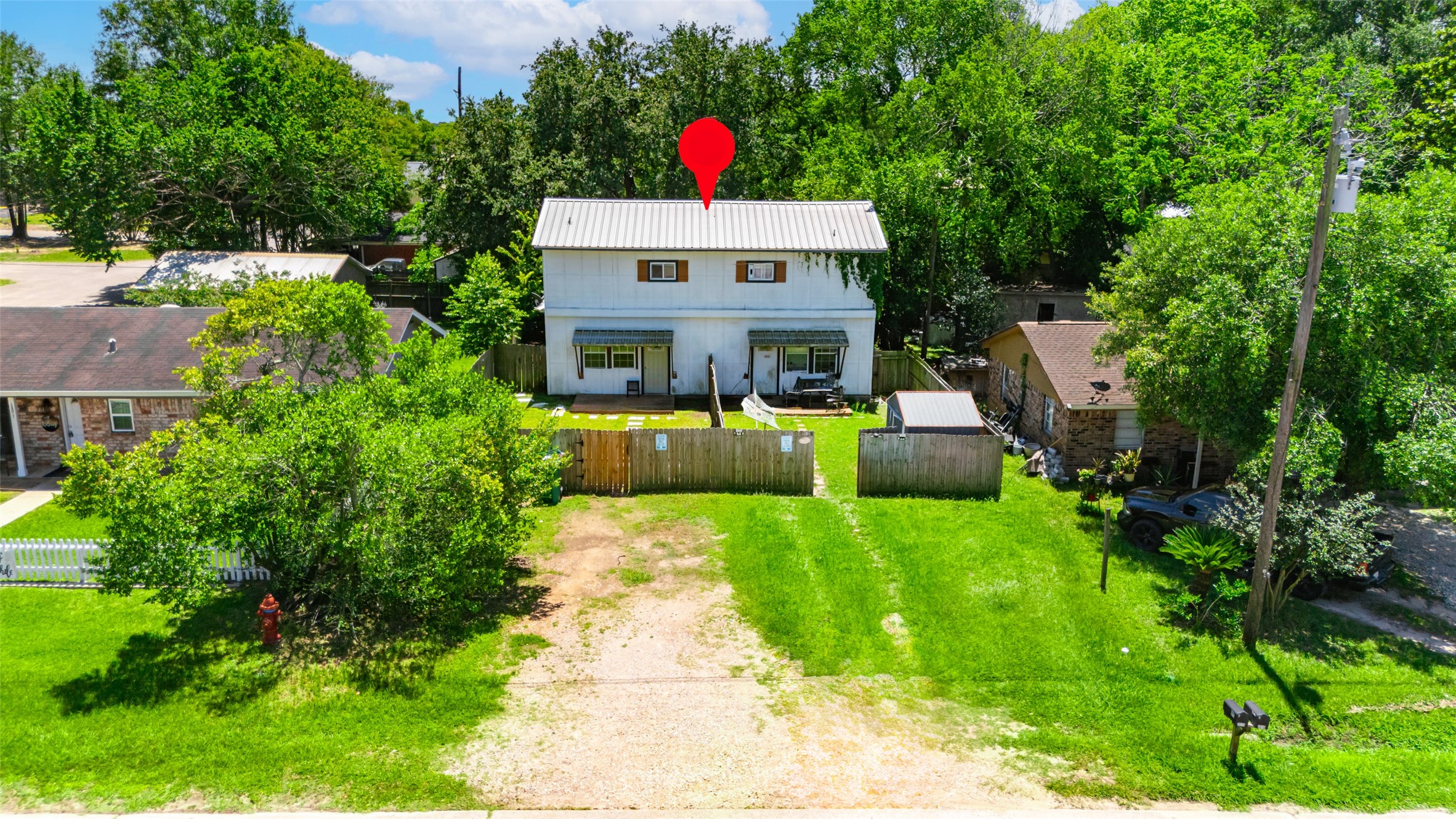 201 W Mink Street Property Photo