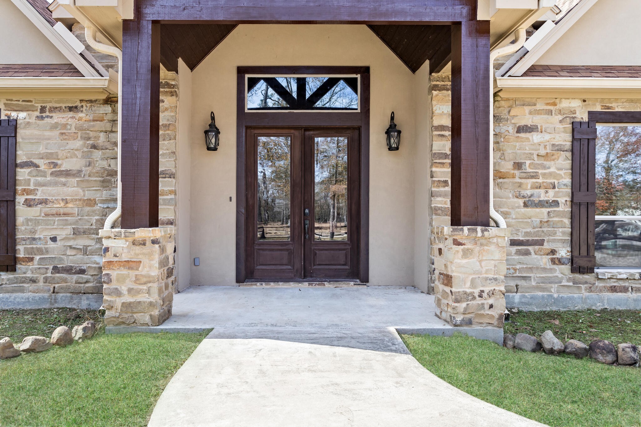 335 Talpa Trail Property Photo 5