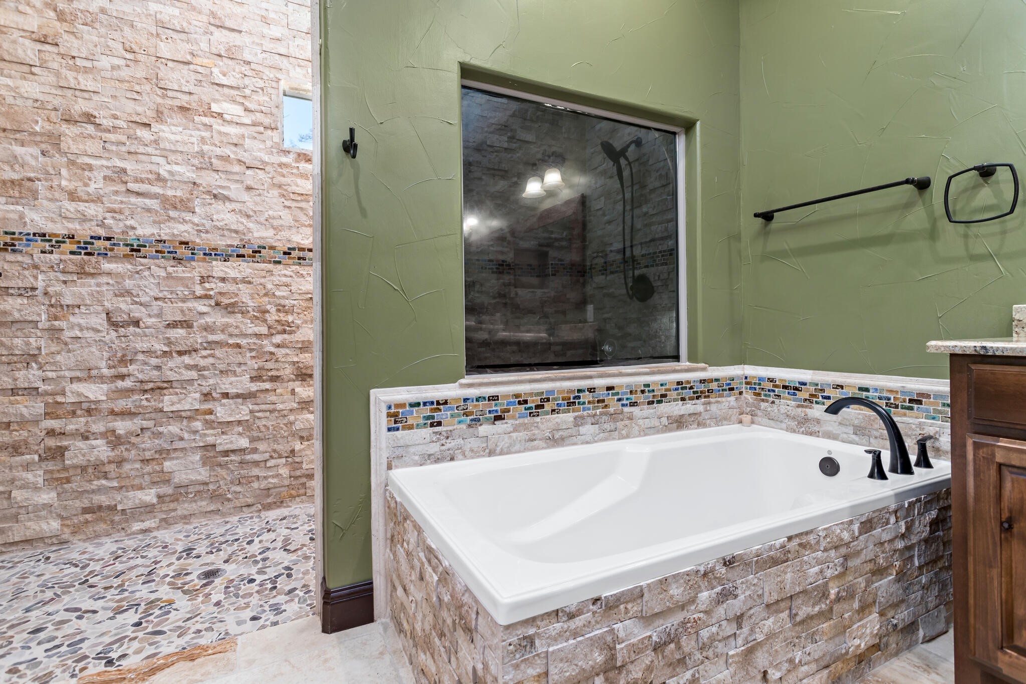 335 Talpa Trail Property Photo 25