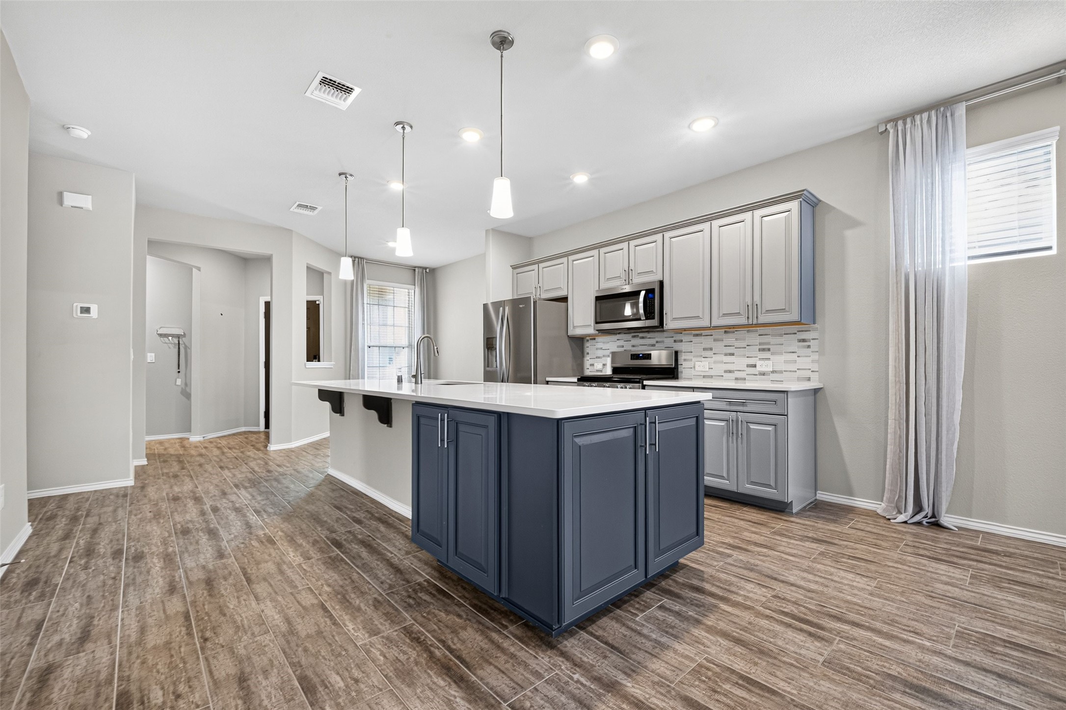 234 Flaxen Chestnut Property Photo 6
