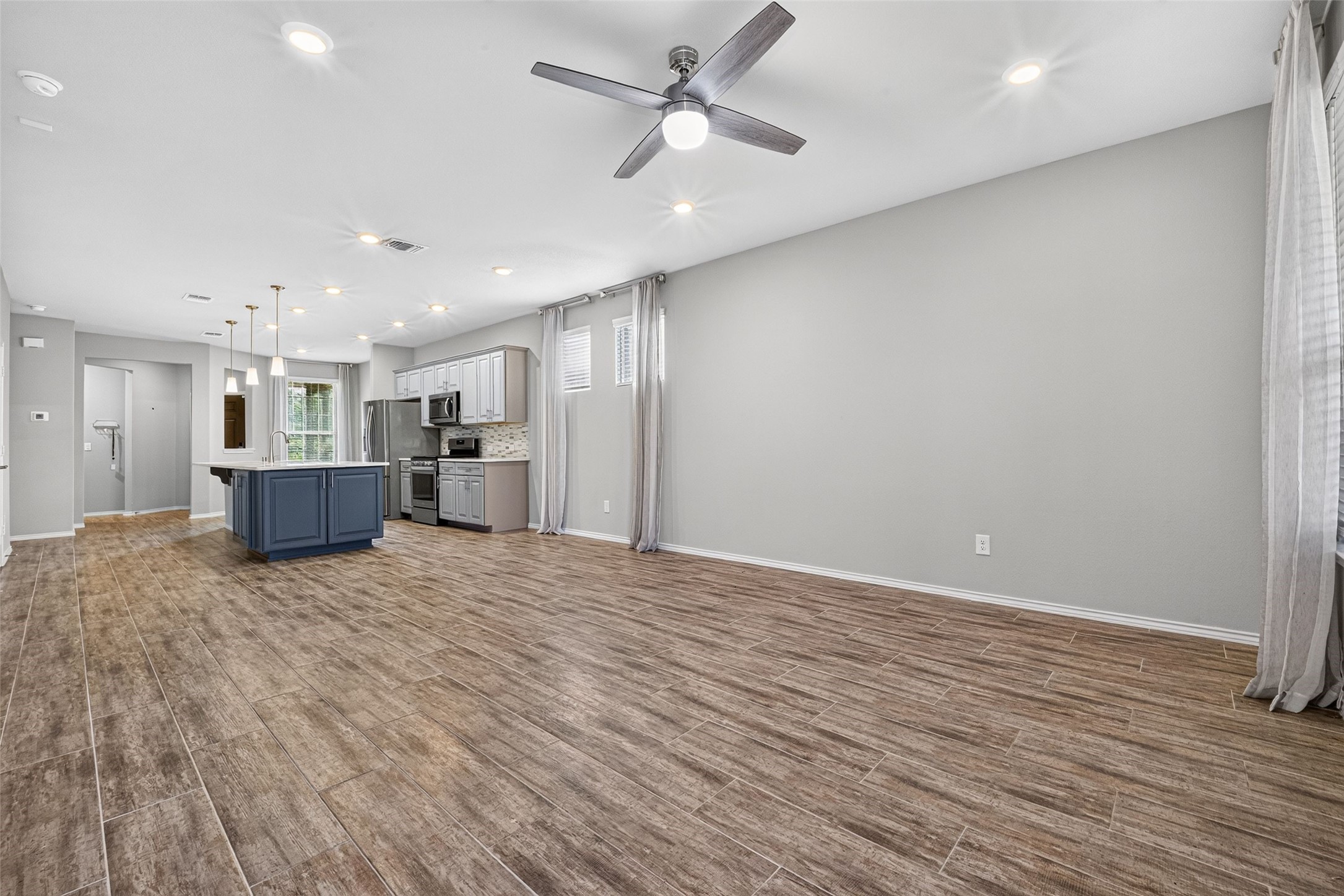 234 Flaxen Chestnut Property Photo 16