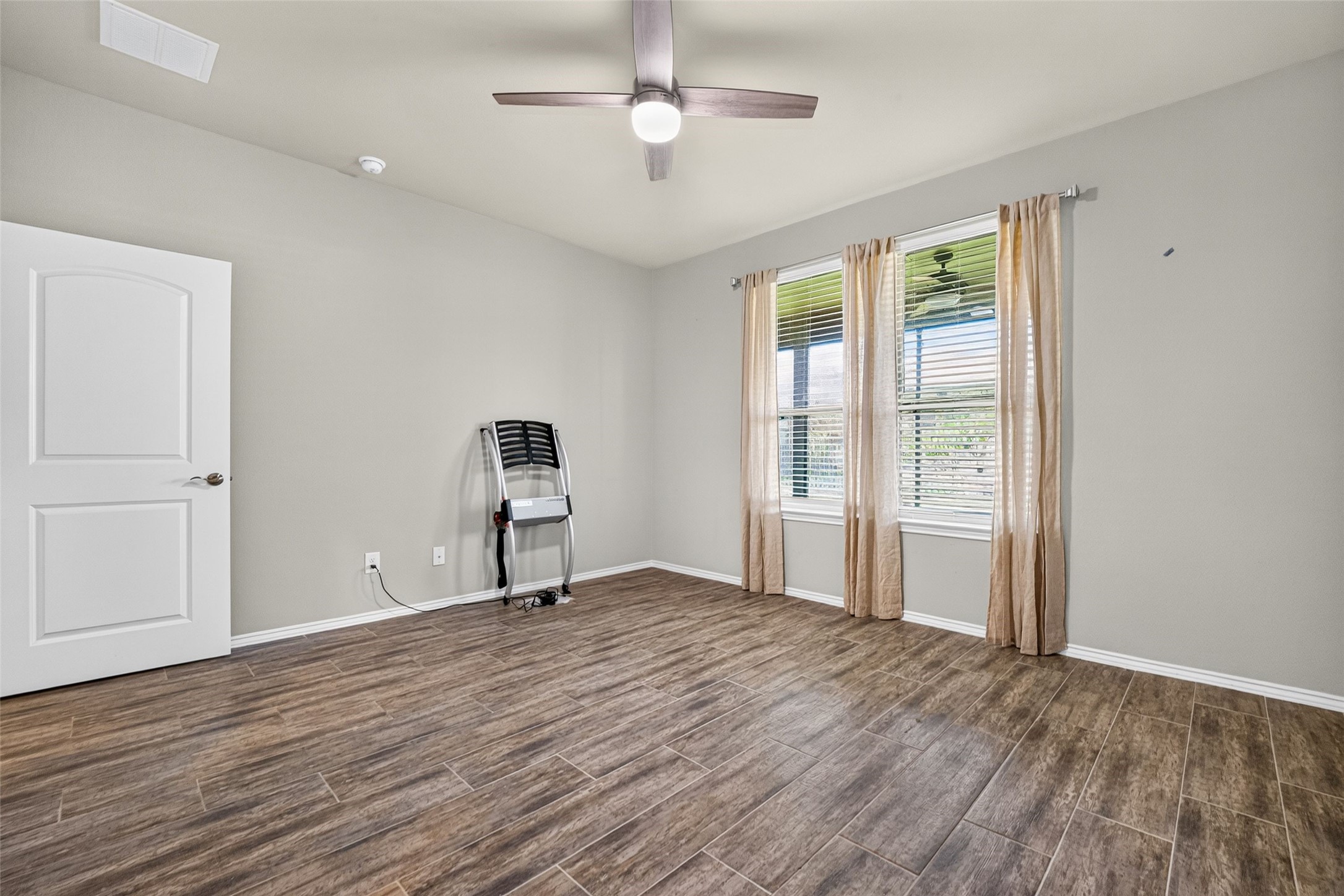 234 Flaxen Chestnut Property Photo 27