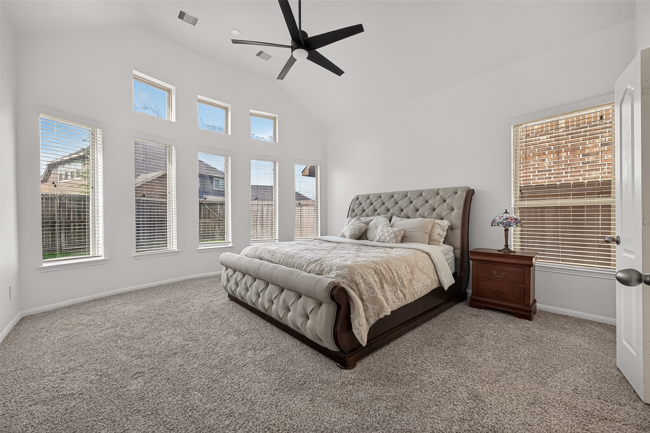 910 Daffodil View Court Property Photo 24