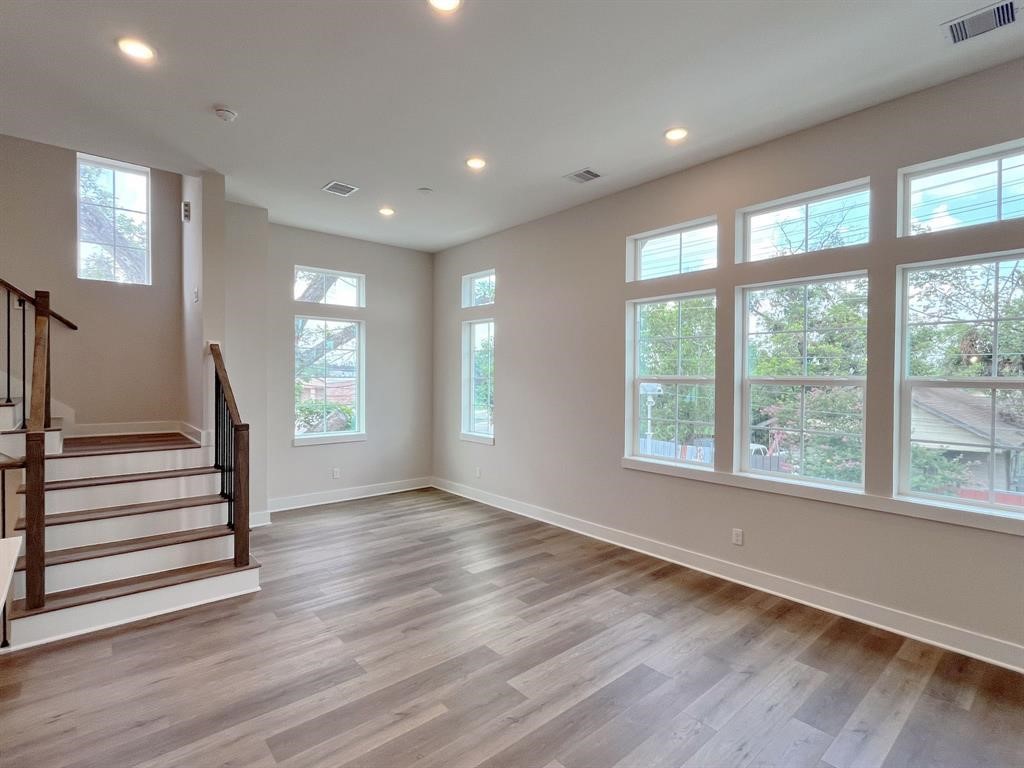 1806 Line Street Property Photo 10