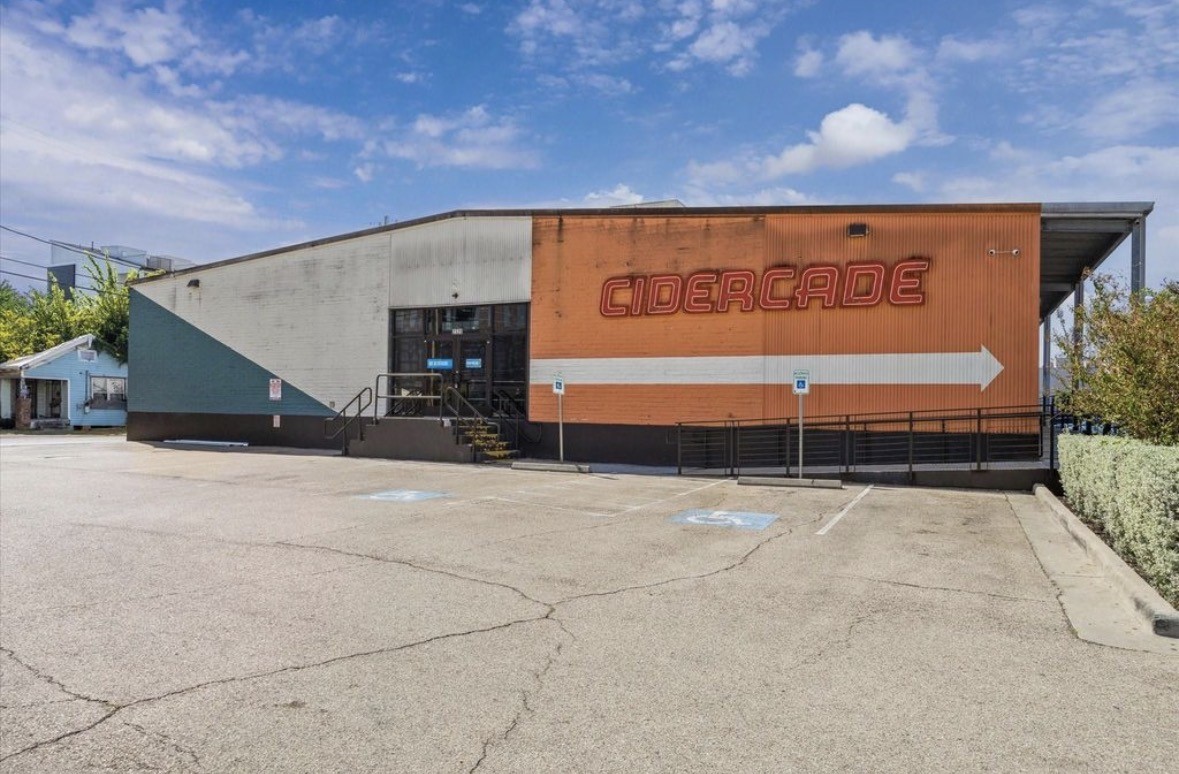 1806 Line Street Property Photo 27