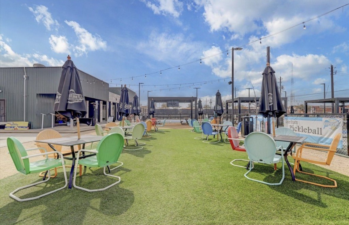 1806 Line Street Property Photo 30