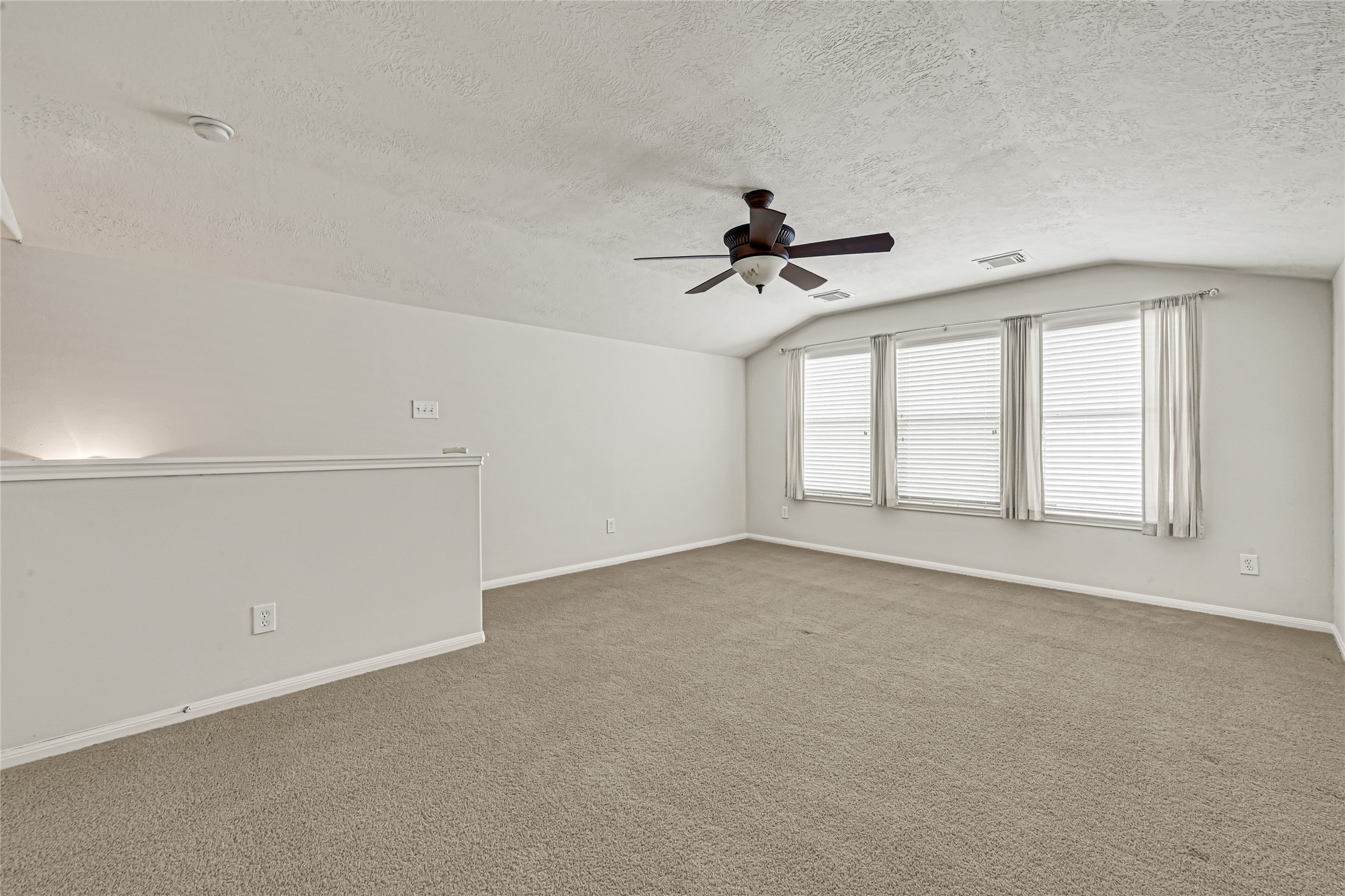 8215 Kerrington Glen Drive Property Photo 18