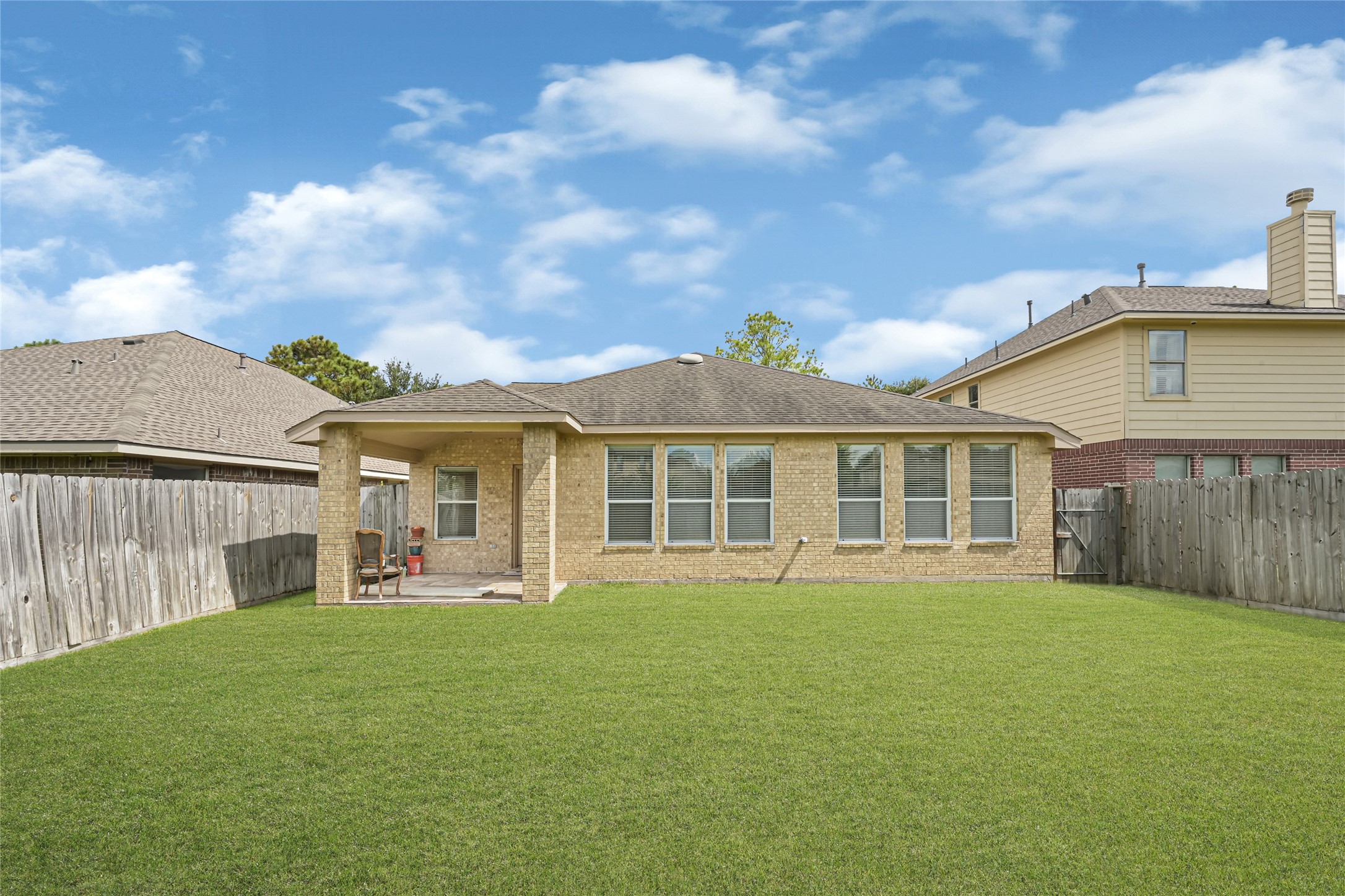8215 Kerrington Glen Drive Property Photo 24