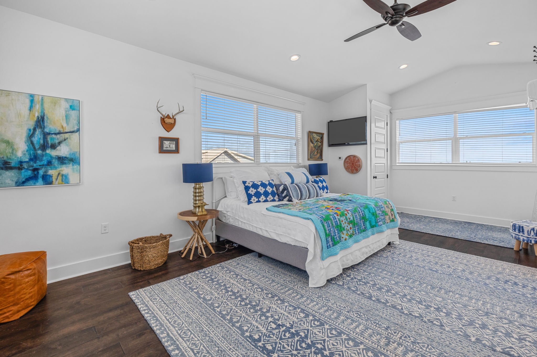 3777 Lake Breeze Road Property Photo 16